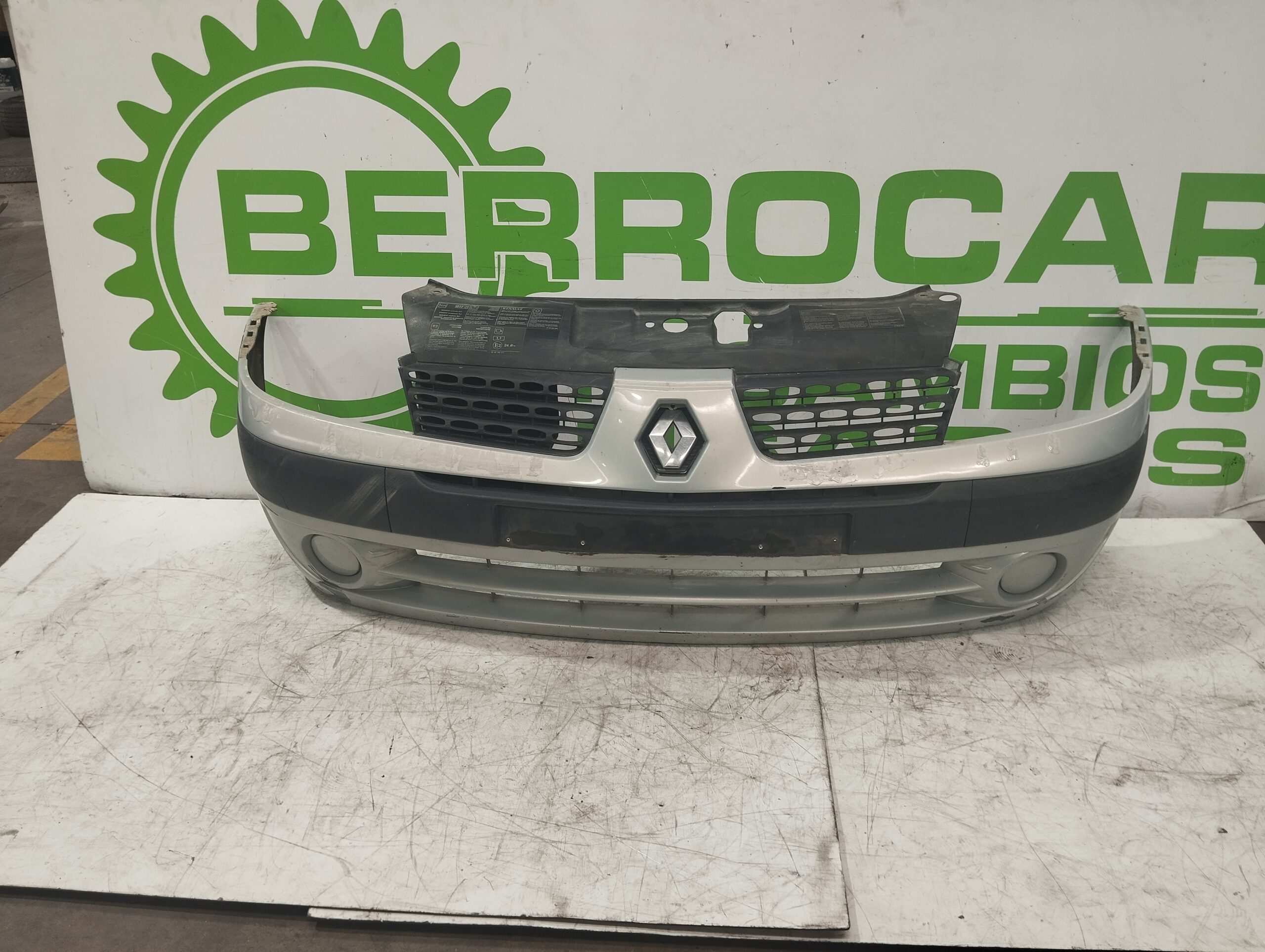 paragolpes_delantero_82000744_renault_clio_ii_fase_ii_b_cb0_1_5_dci_diesel