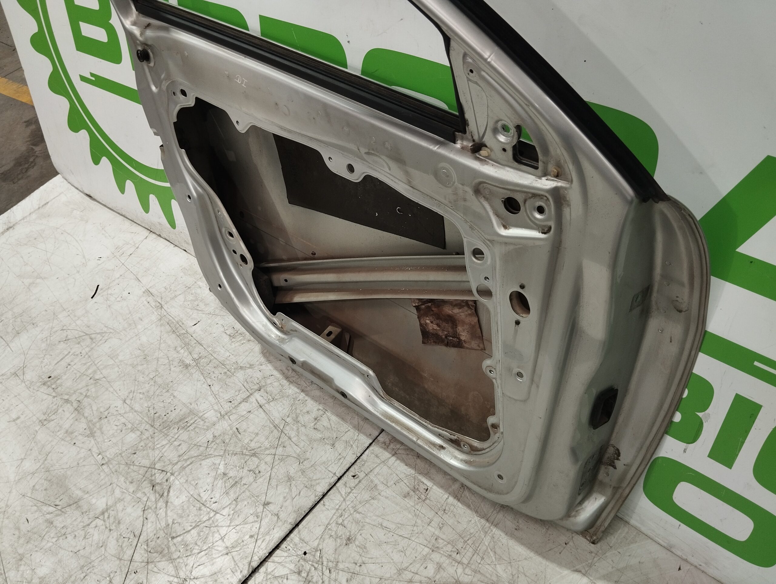 puerta_delantera_izquierda_6l4831055s_seat_ibiza_6l1_1_9_tdi