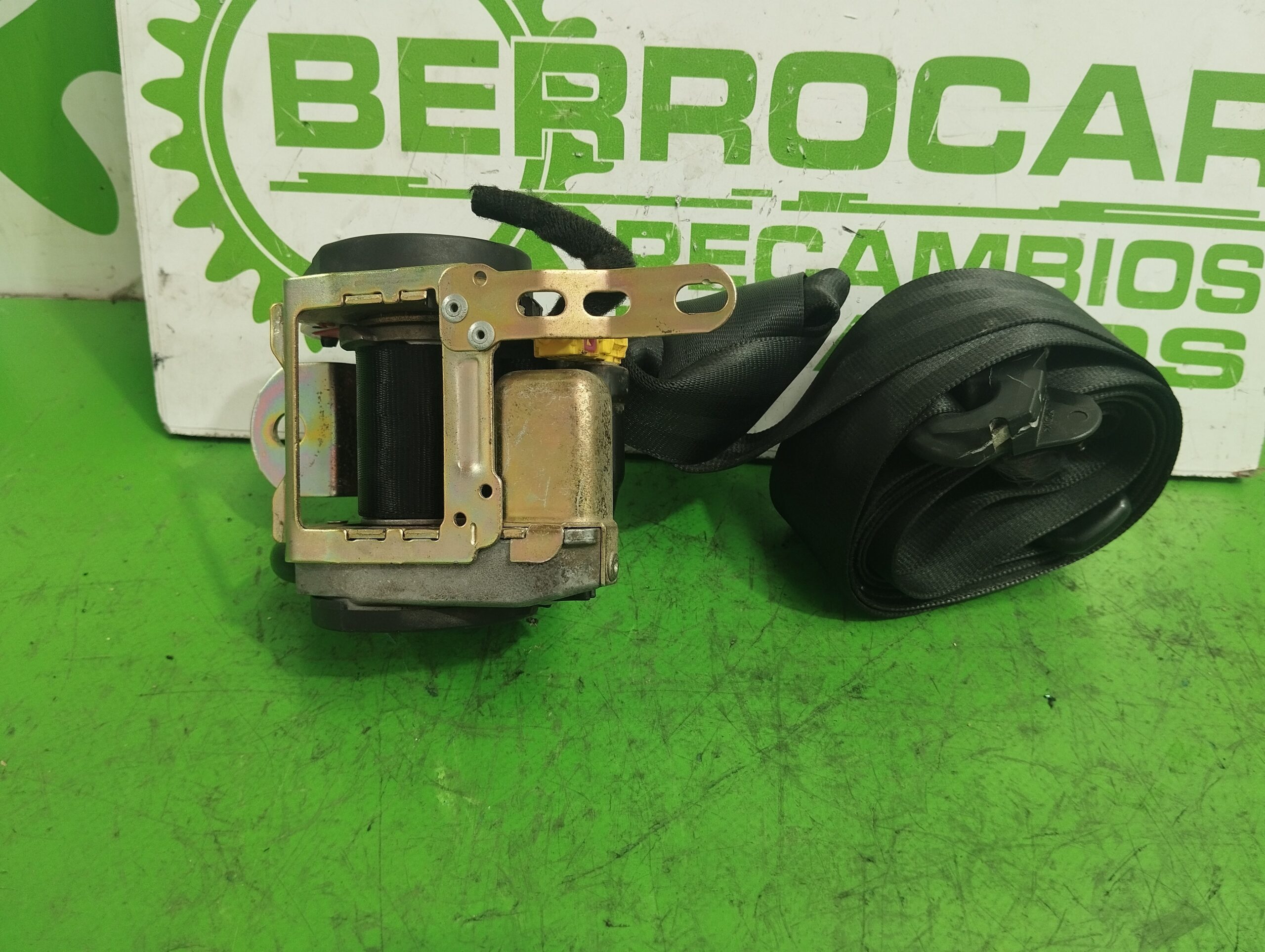cinturon_seguridad_delantero_derecho_6l4857706g_seat_ibiza_6l1_1_9_tdi