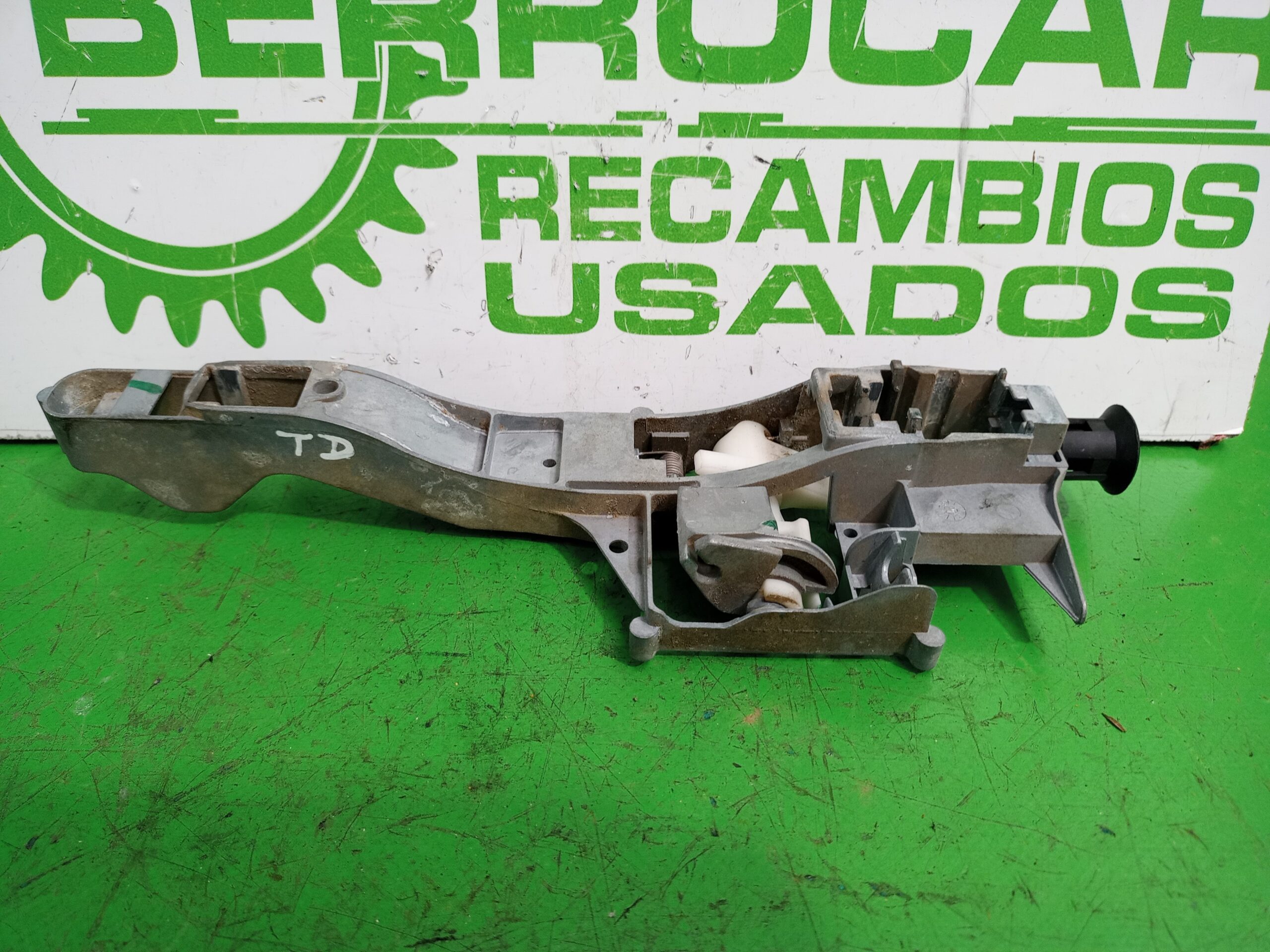 maneta_exterior_trasera_derecha_9680503480_citr_n_c4_grand_picasso_1_6_16v_hdi_fap