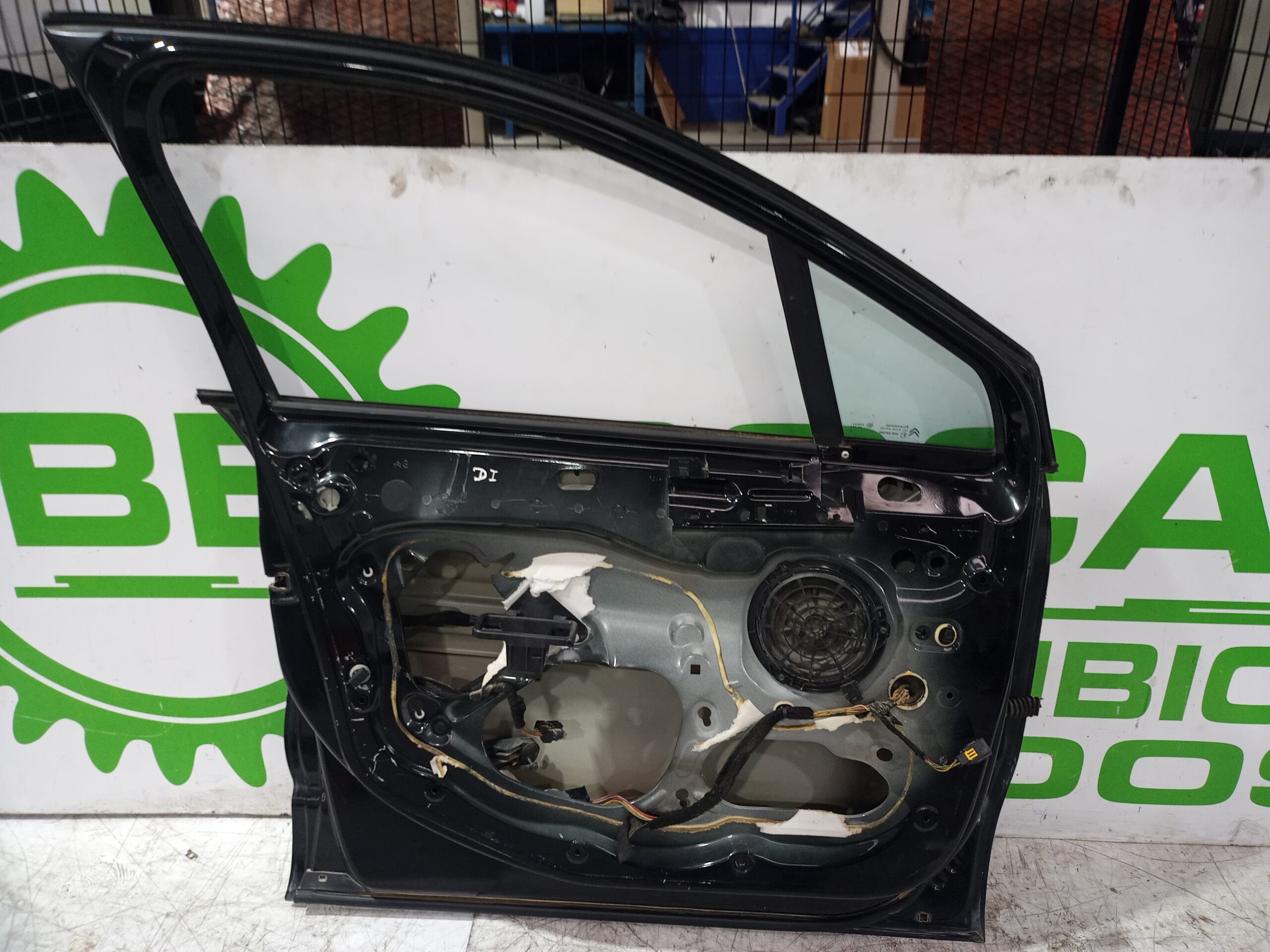 puerta_delantera_izquierda_9002ef_citr_n_c4_lim_business