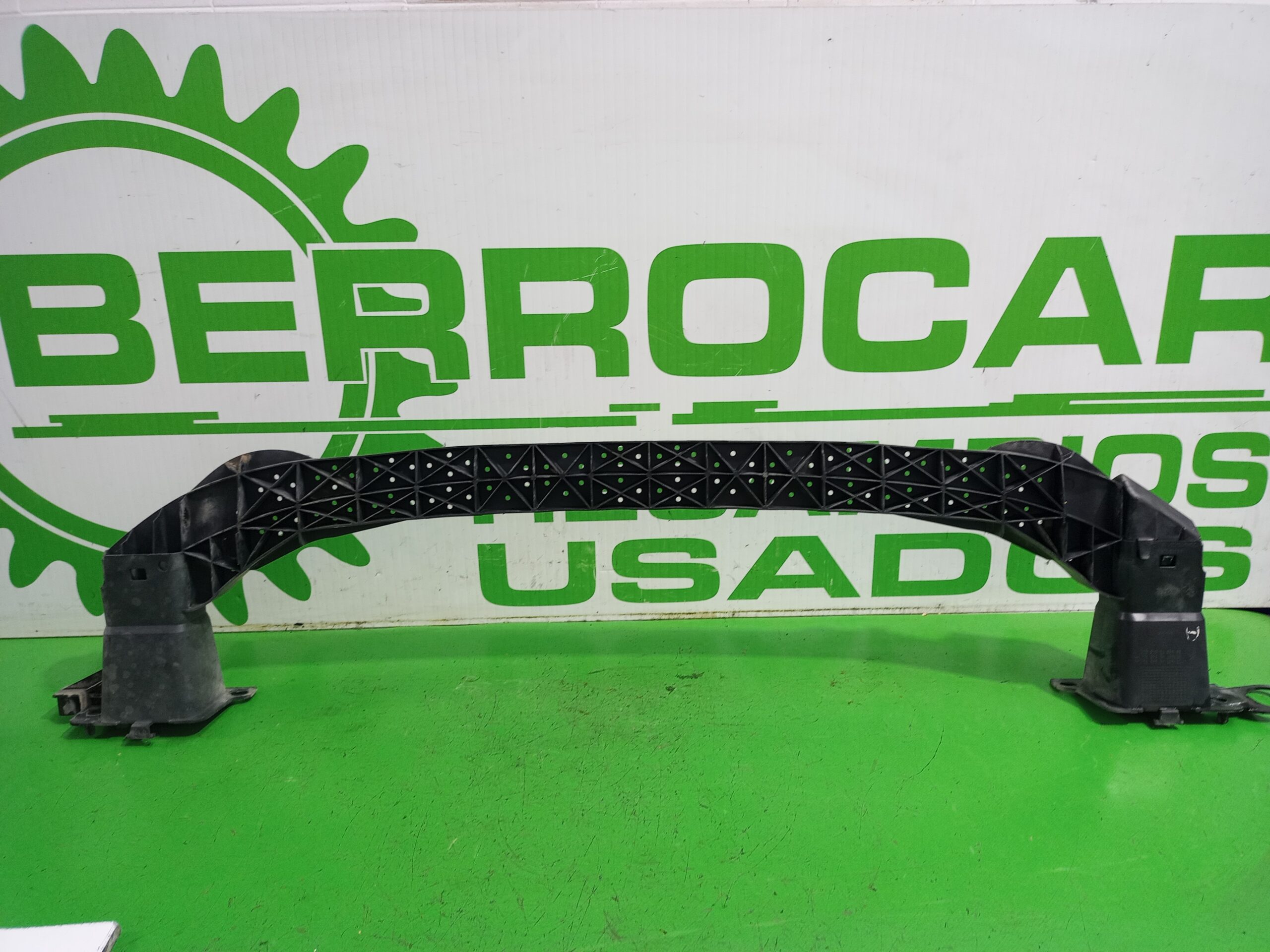 travesano_inferior_9674894680_citr_n_c4_lim_business