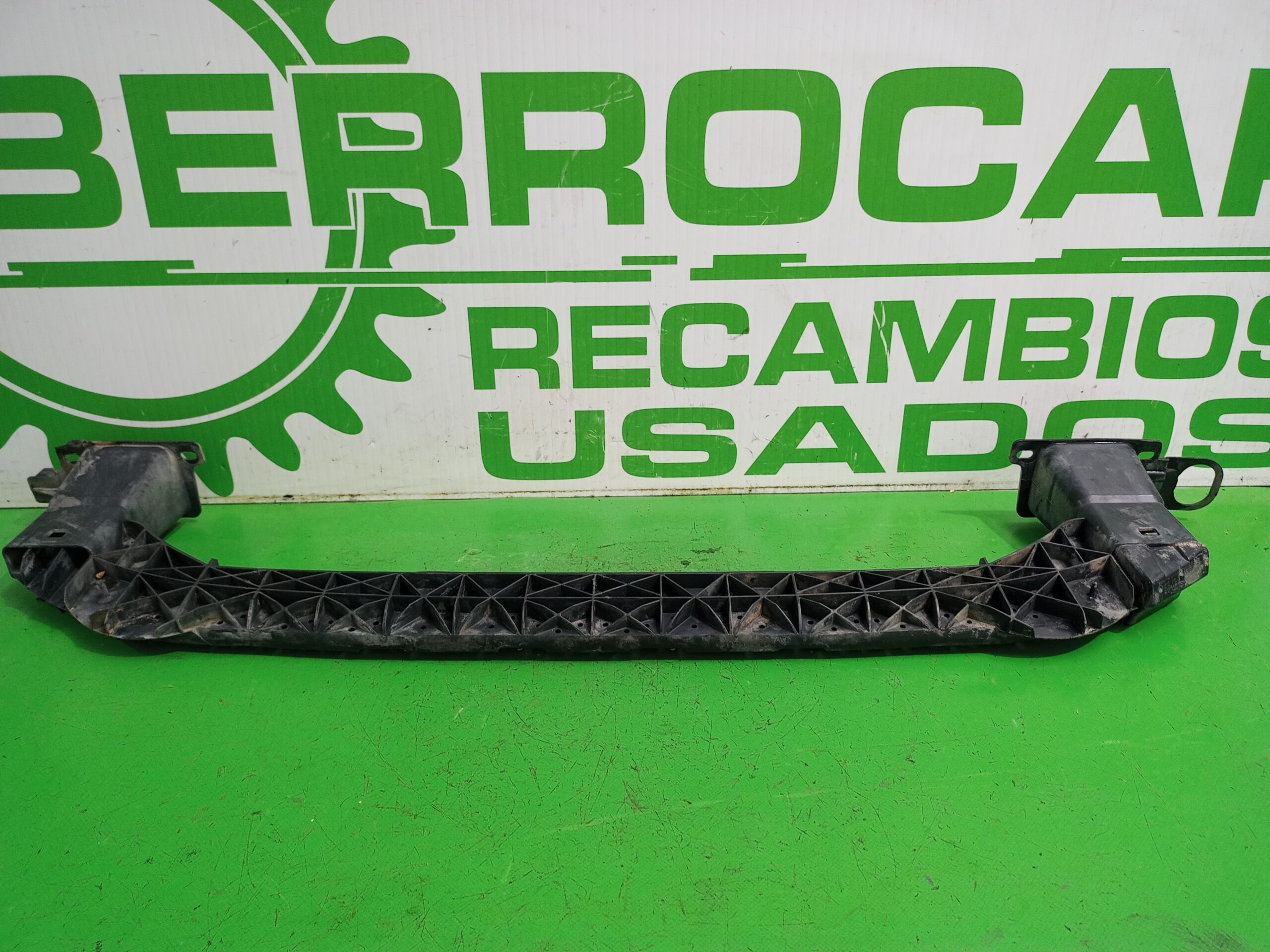 travesano_inferior_9674894680_citr_n_c4_lim_business