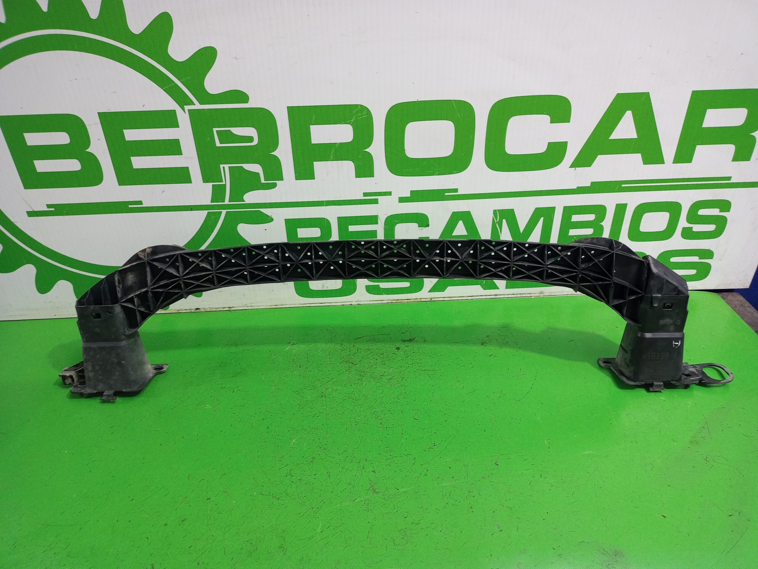 travesano_inferior_9674894680_citr_n_c4_lim_business