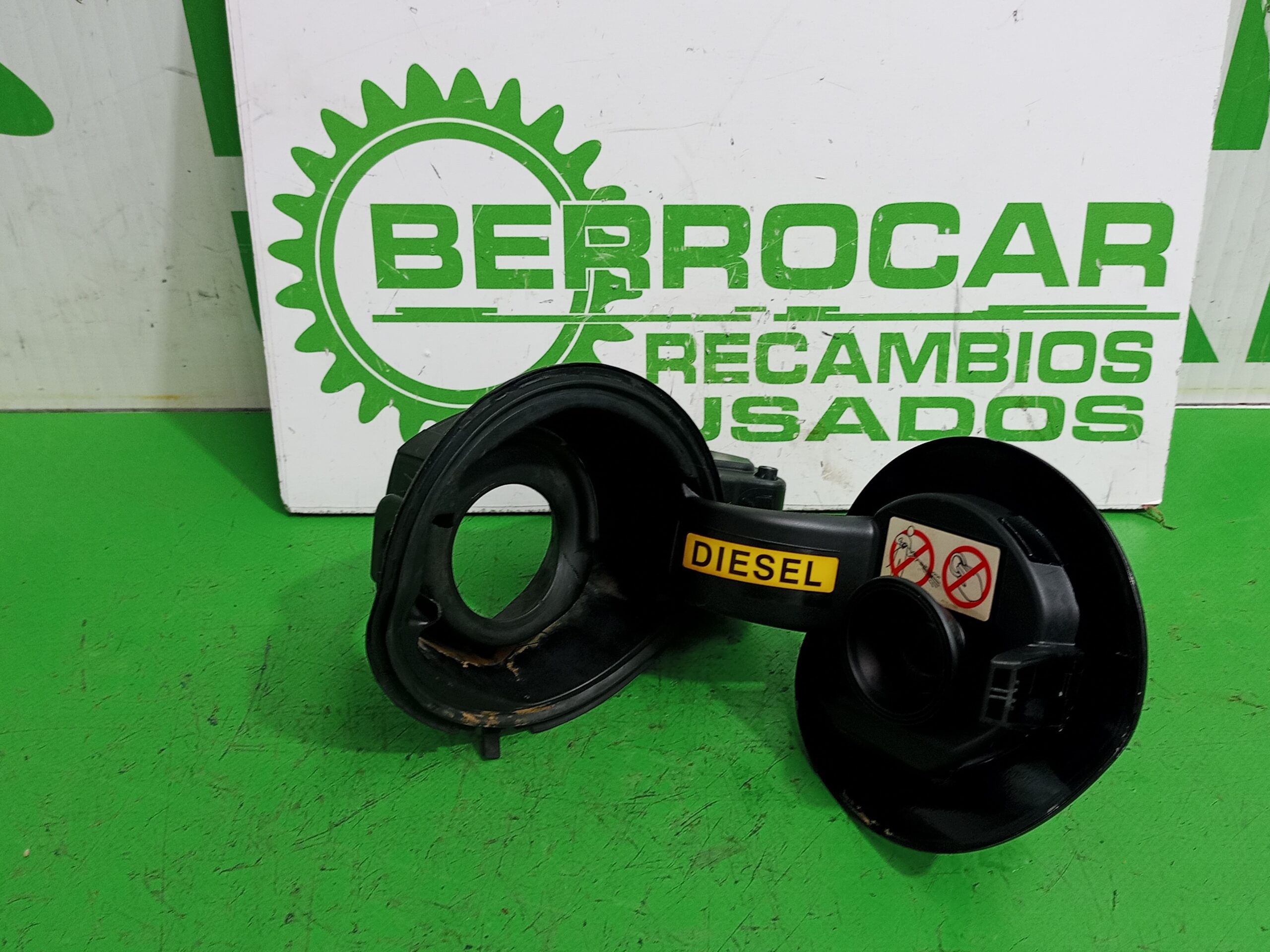 tapa_exterior_combustible_9687310880_citr_n_c4_lim_business