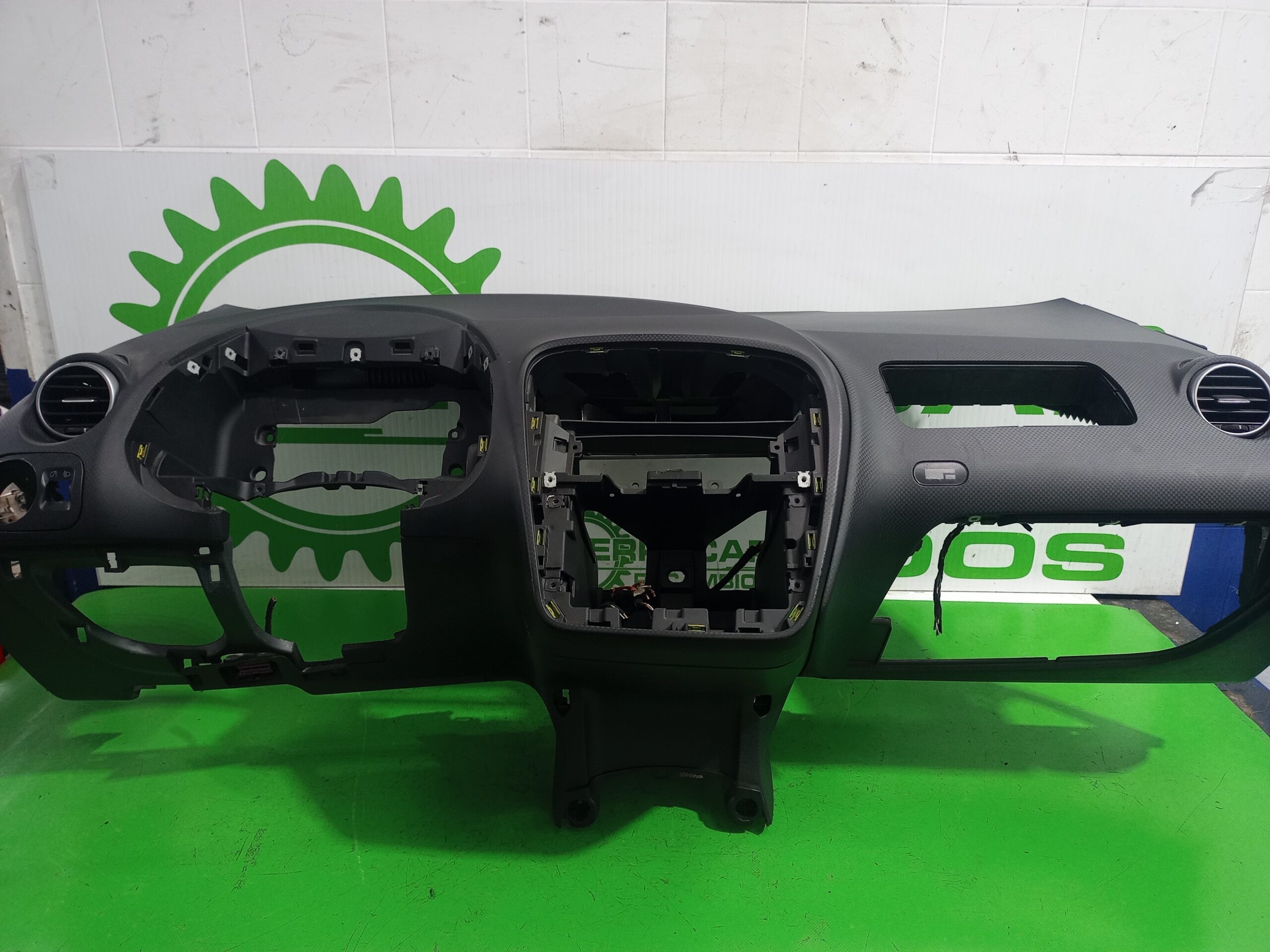 salpicadero_5p0857067_seat_altea_5p1_style_copa