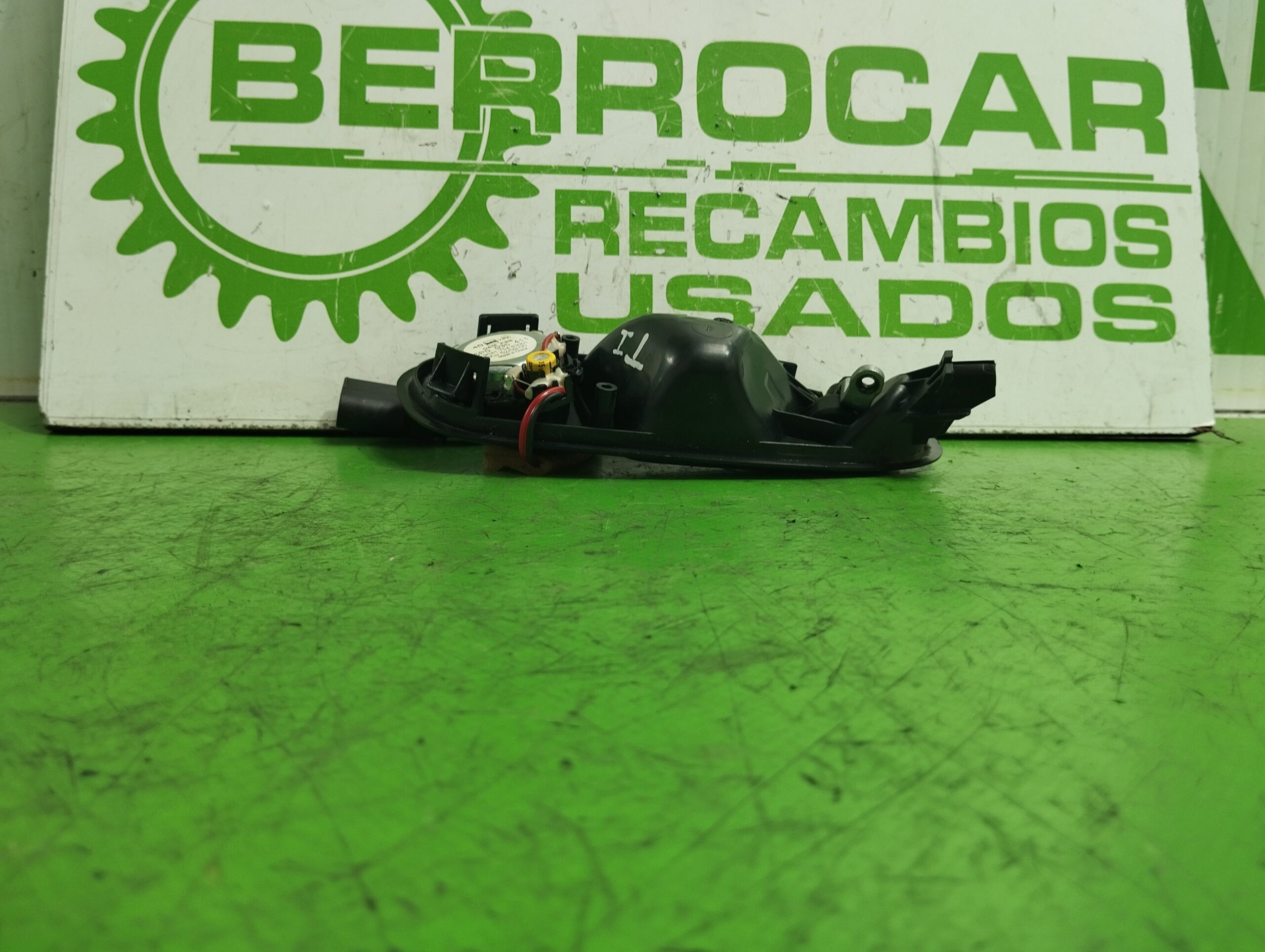 maneta_interior_trasera_izquierda_5p0837113_seat_altea_5p1_style_copa