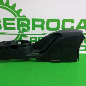 consola_central_5p0864251_seat_altea_5p1_style_copa