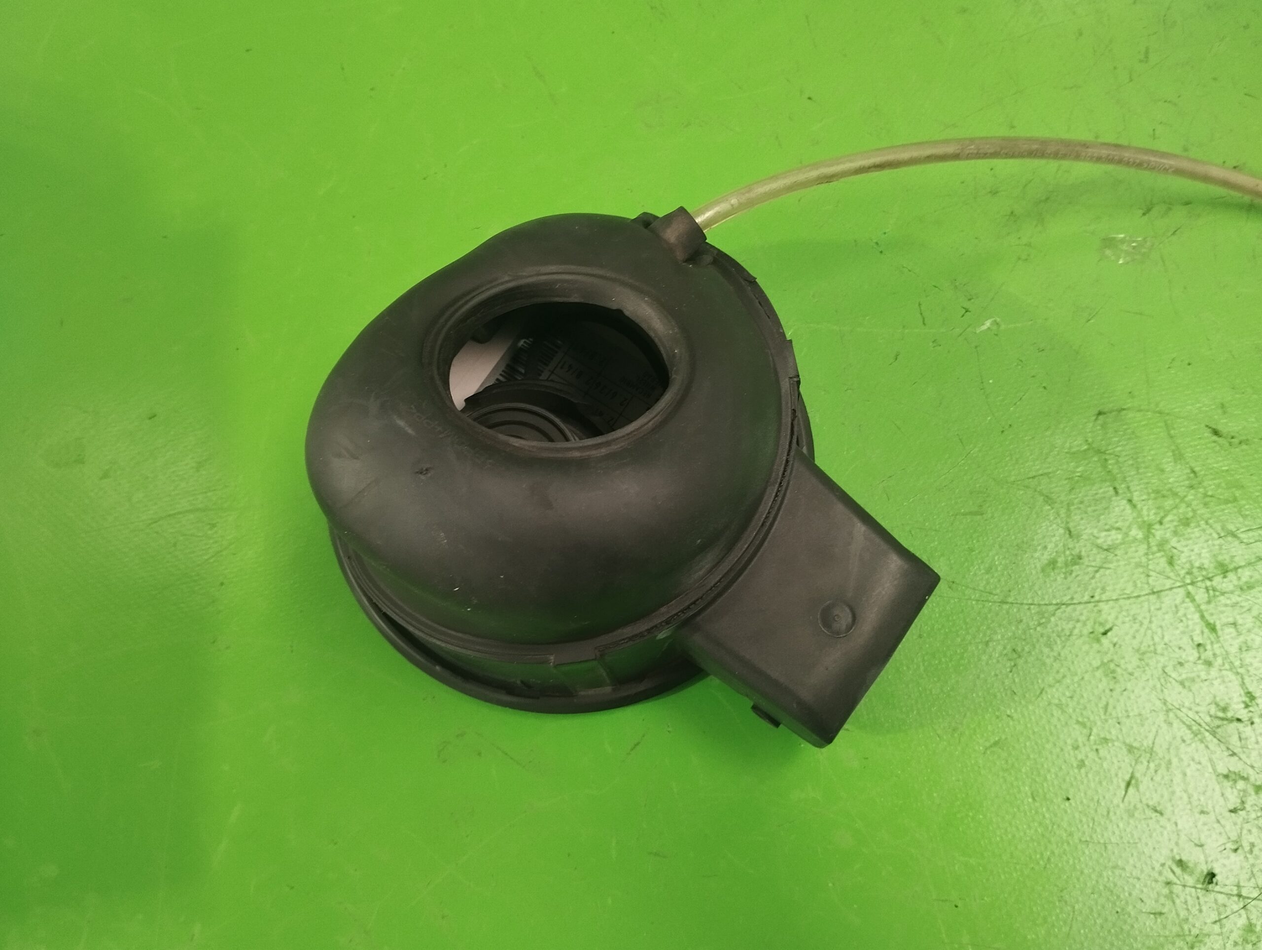 tapa_exterior_combustible_1k0010644p_seat_altea_5p1_style_copa