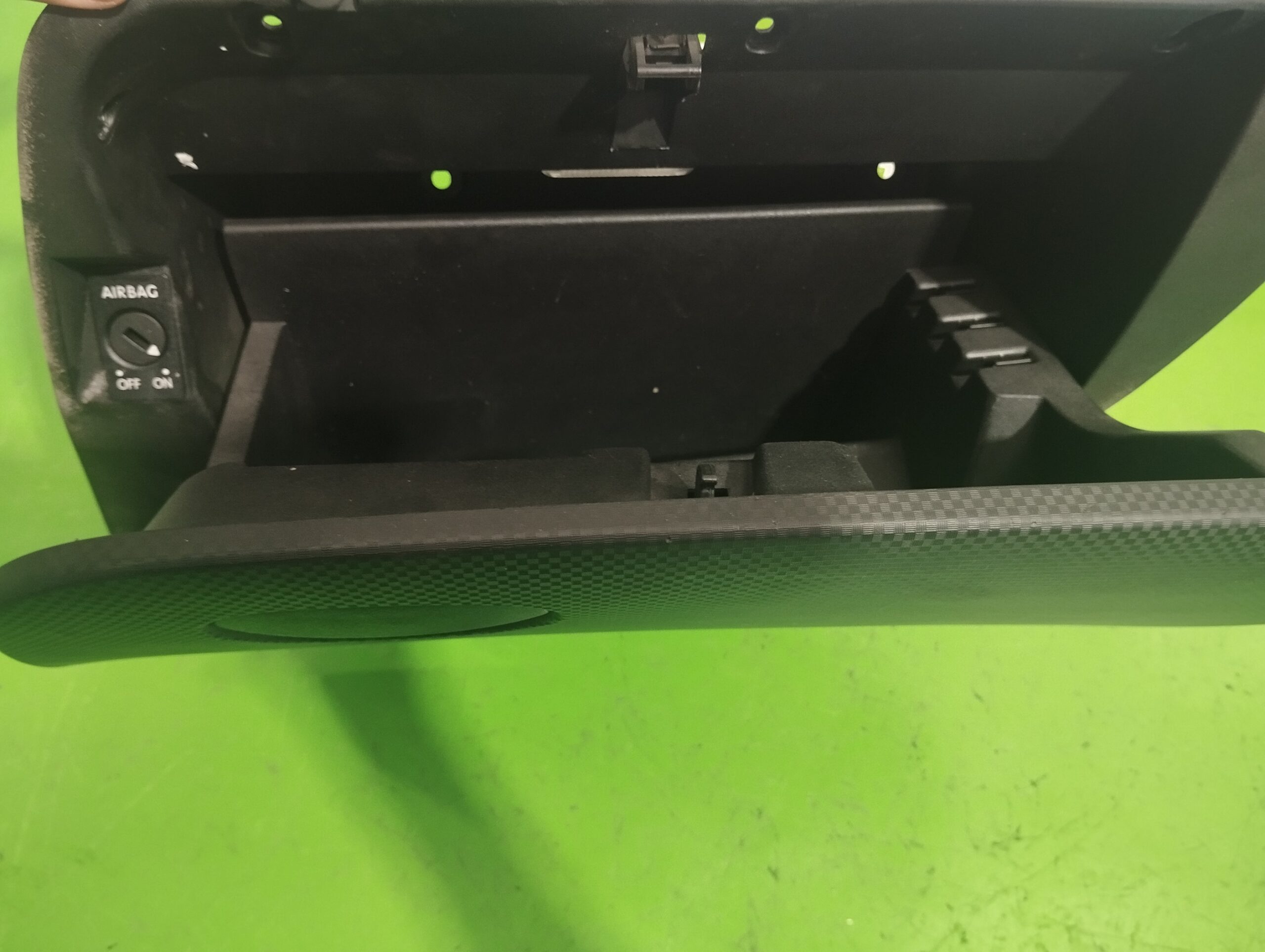 guantera_5p1857103c_seat_altea_5p1_style_copa