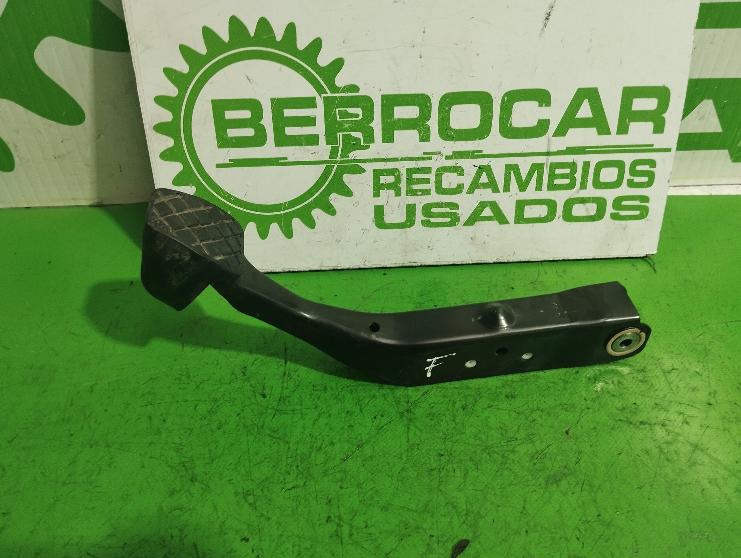 pedal_freno_1k1721142d_volkswagen_golf_v_berlina_1k1_1_9_tdi