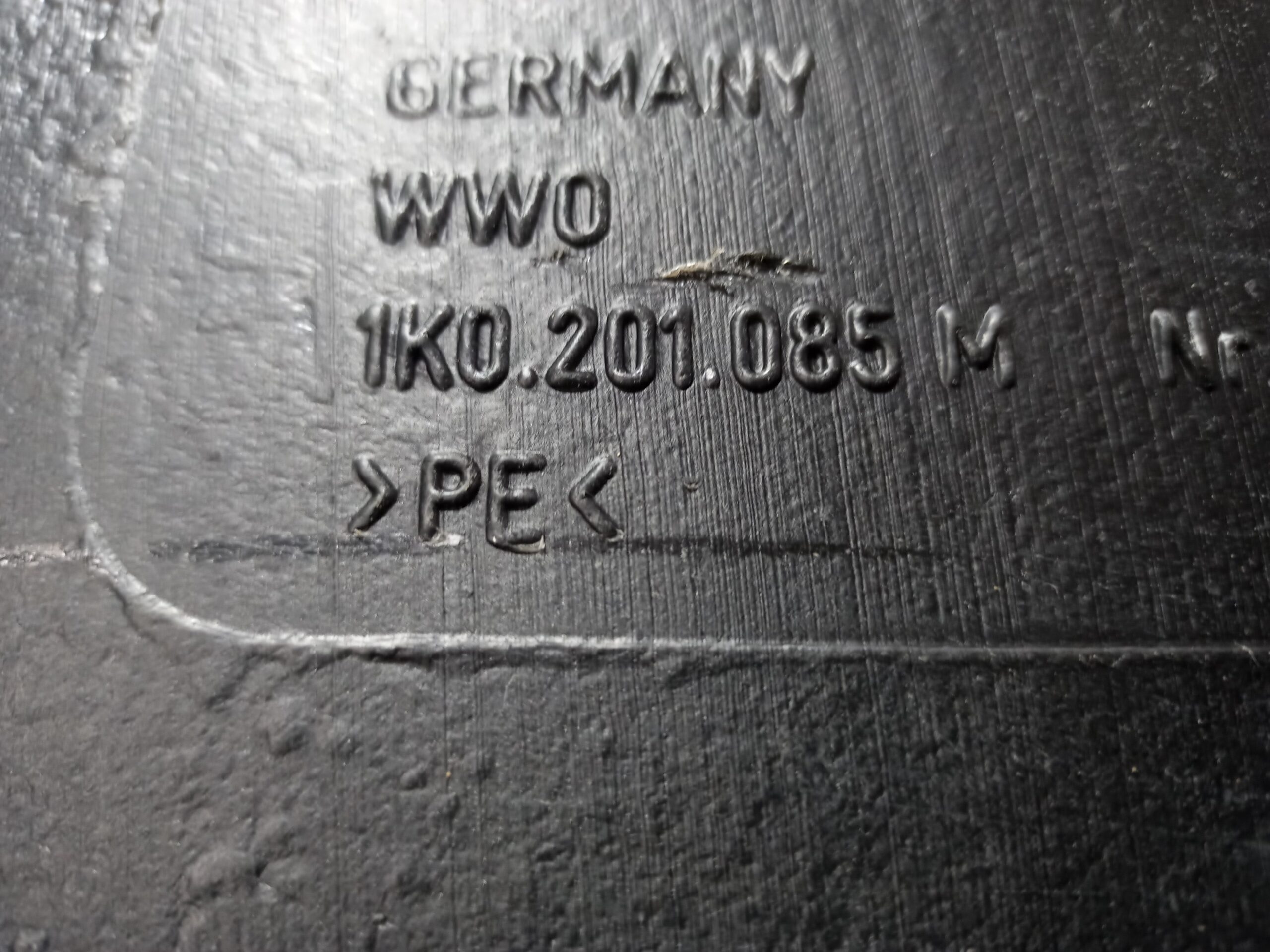 deposito_combustible_1k0201085m_volkswagen_golf_v_berlina_1k1_1_9_tdi