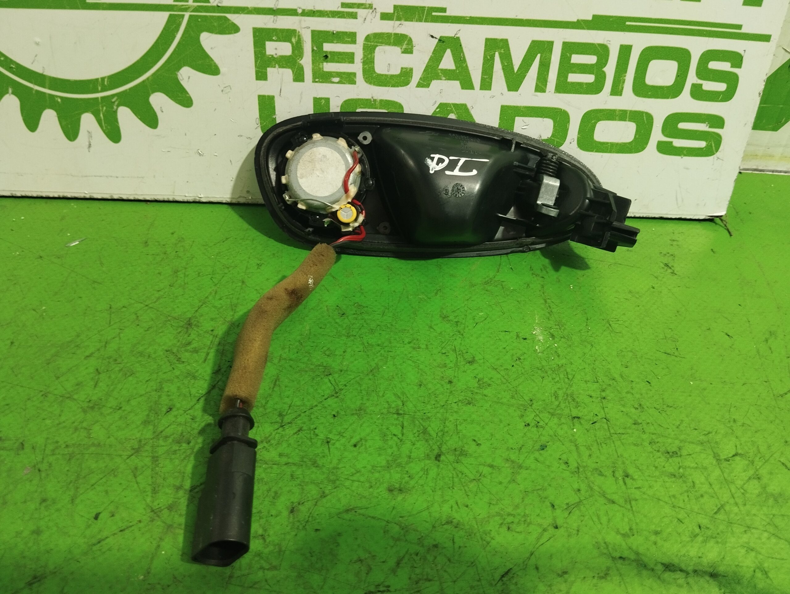 maneta_interior_delantera_izquierda_5p0837113_seat_altea_xl_5p5_1_9_tdi