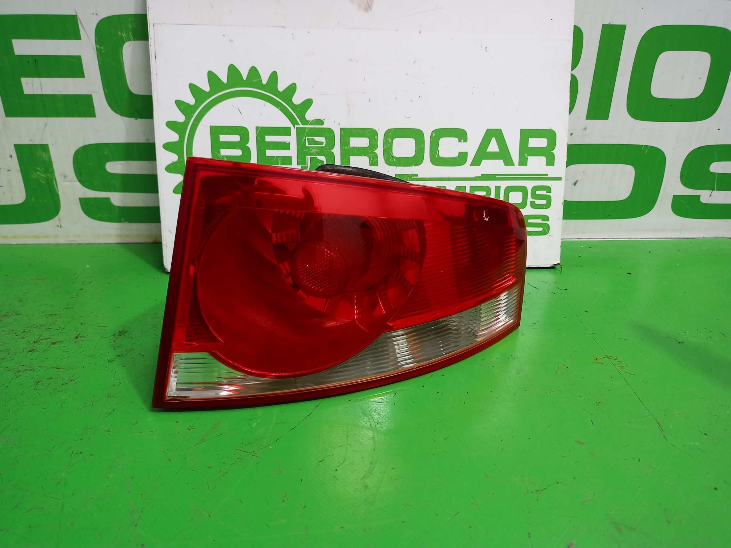 piloto_trasero_derecho_5p8945096a_seat_altea_xl_5p5_1_9_tdi