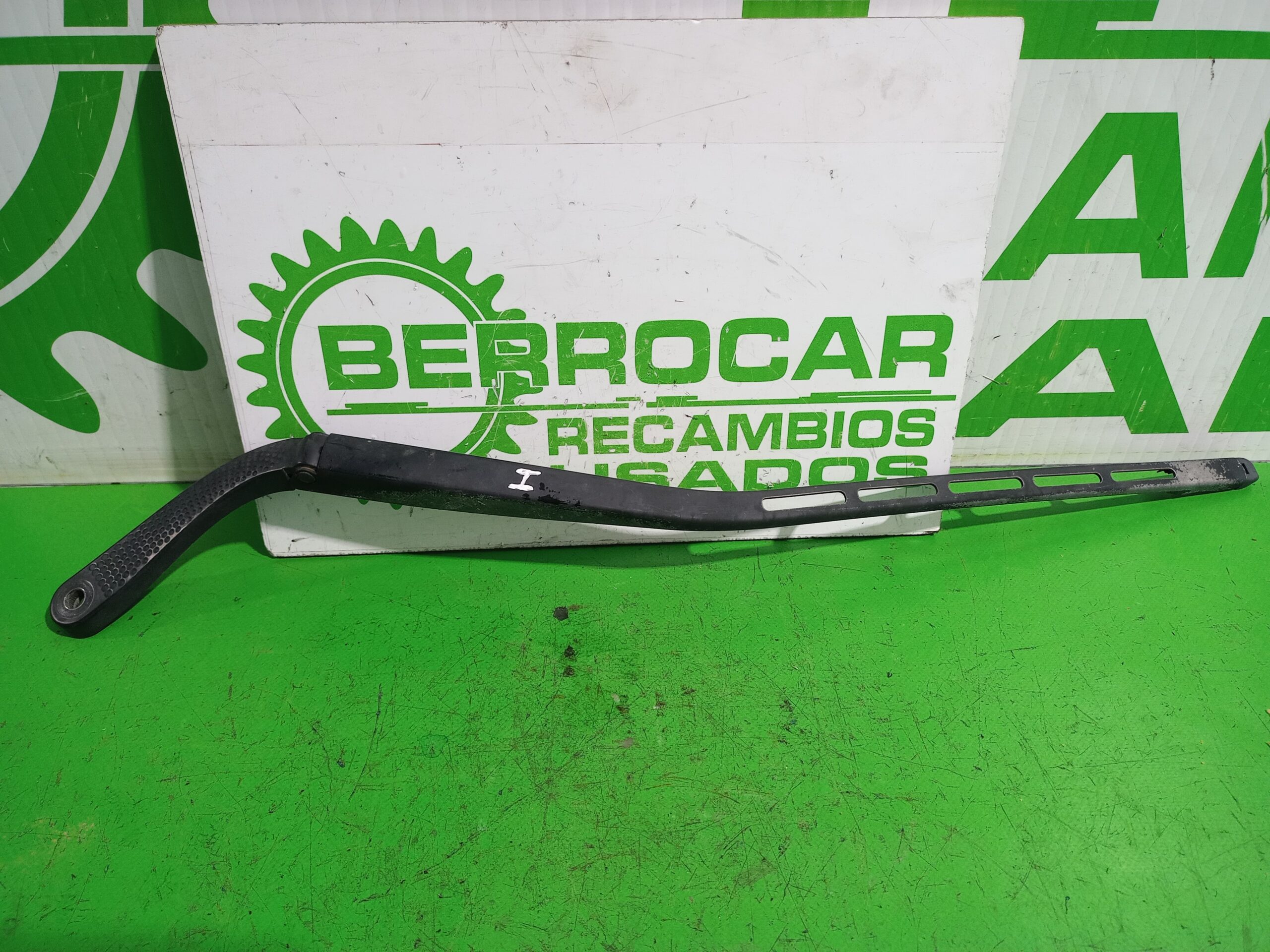 brazo_limpia_delantero_izquierdo_9656189380_peugeot_307_break_sw_s1_1_6_16v_cat