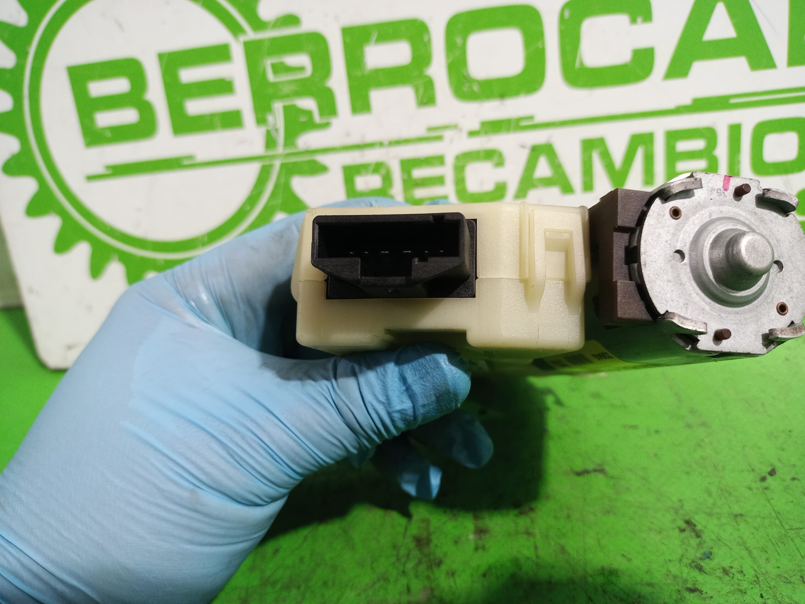 motor_techo_electrico_404424_peugeot_307_break_sw_s1_1_6_16v_cat