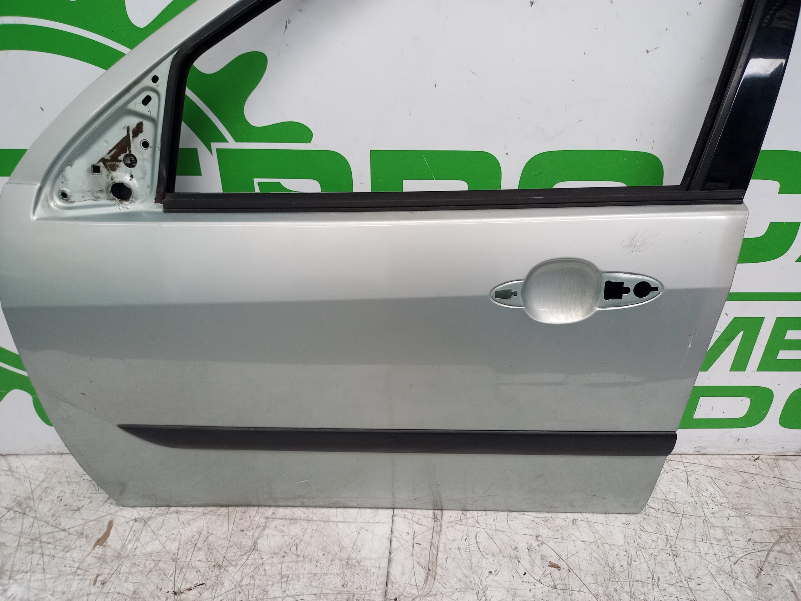 puerta_delantera_izquierda_1430135_ford_focus_berlina_cak_ambiente