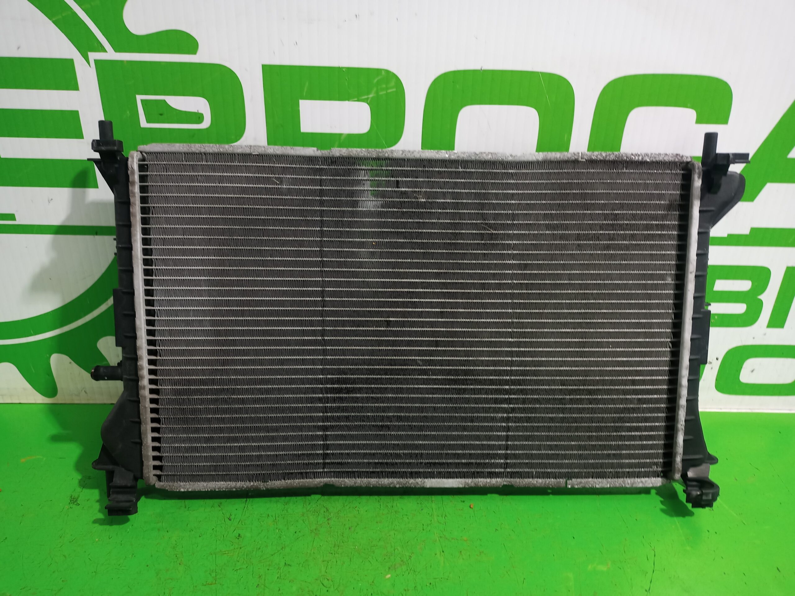 radiador_agua_9345a04_ford_focus_berlina_cak_ambiente