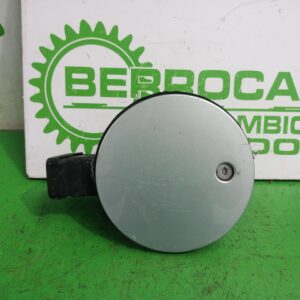 tapa_exterior_combustible_xs41a405a02_ford_focus_berlina_cak_ambiente