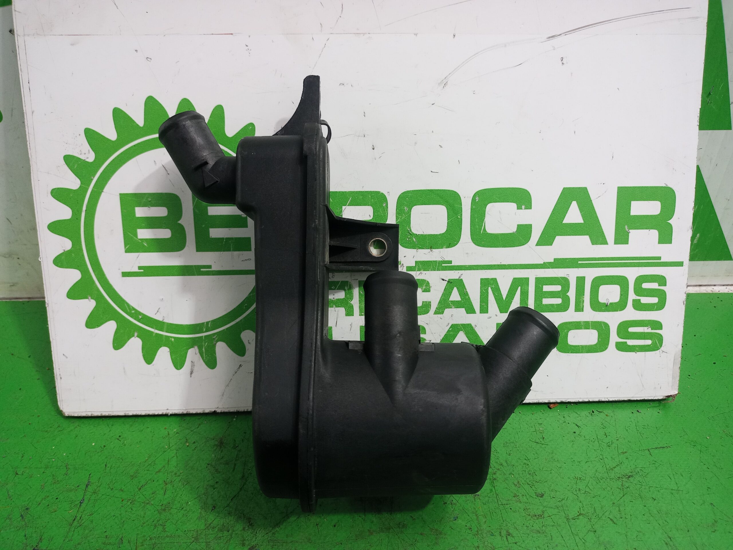 bomba_de_vacio_xs4q6a785ab_ford_focus_berlina_cak_ambiente