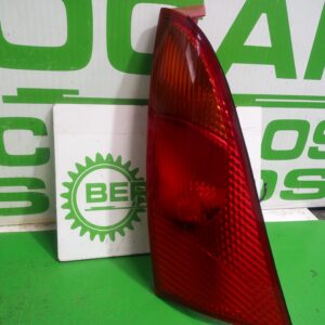 piloto_trasero_izquierdo_1m5113405a_ford_focus_berlina_cak_ambiente