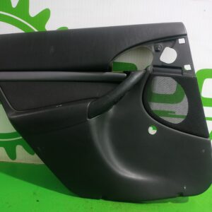 guarnecido_puerta_trasera_izquierda_98aba27407_ford_focus_berlina_cak_ambiente