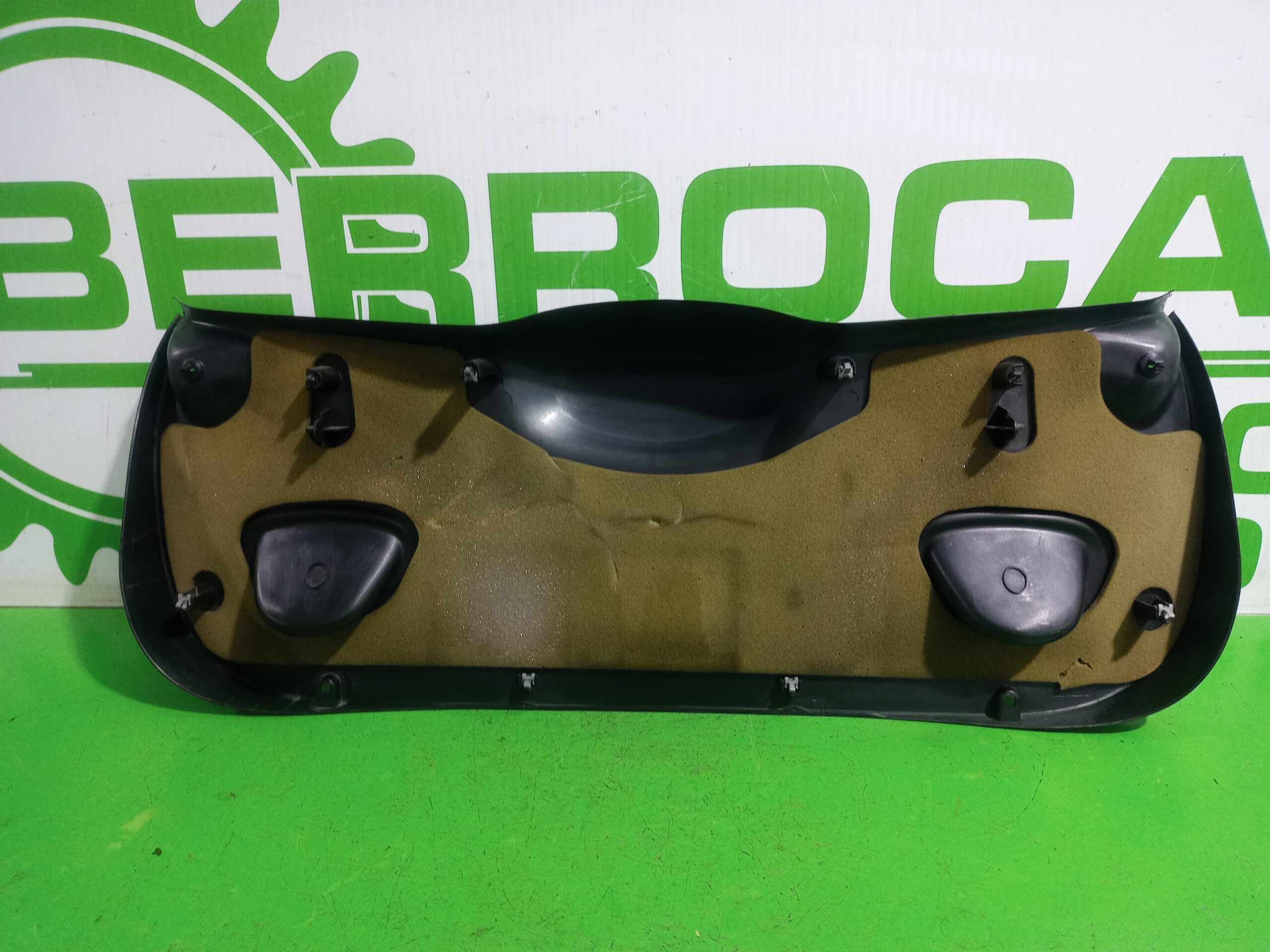 guarnecido_porton_trasero_98aba40411ag_ford_focus_berlina_cak_ambiente