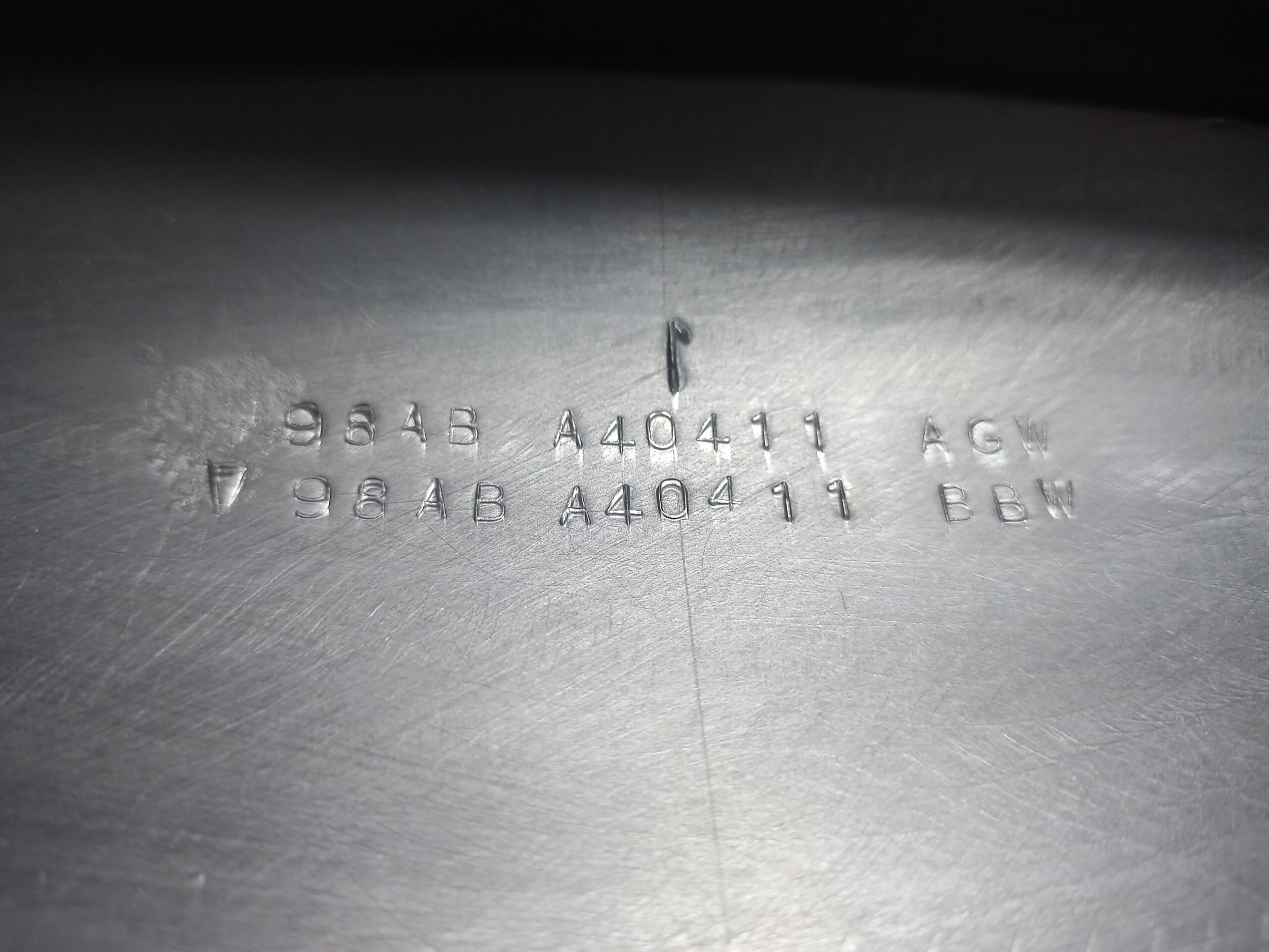 guarnecido_porton_trasero_98aba40411ag_ford_focus_berlina_cak_ambiente