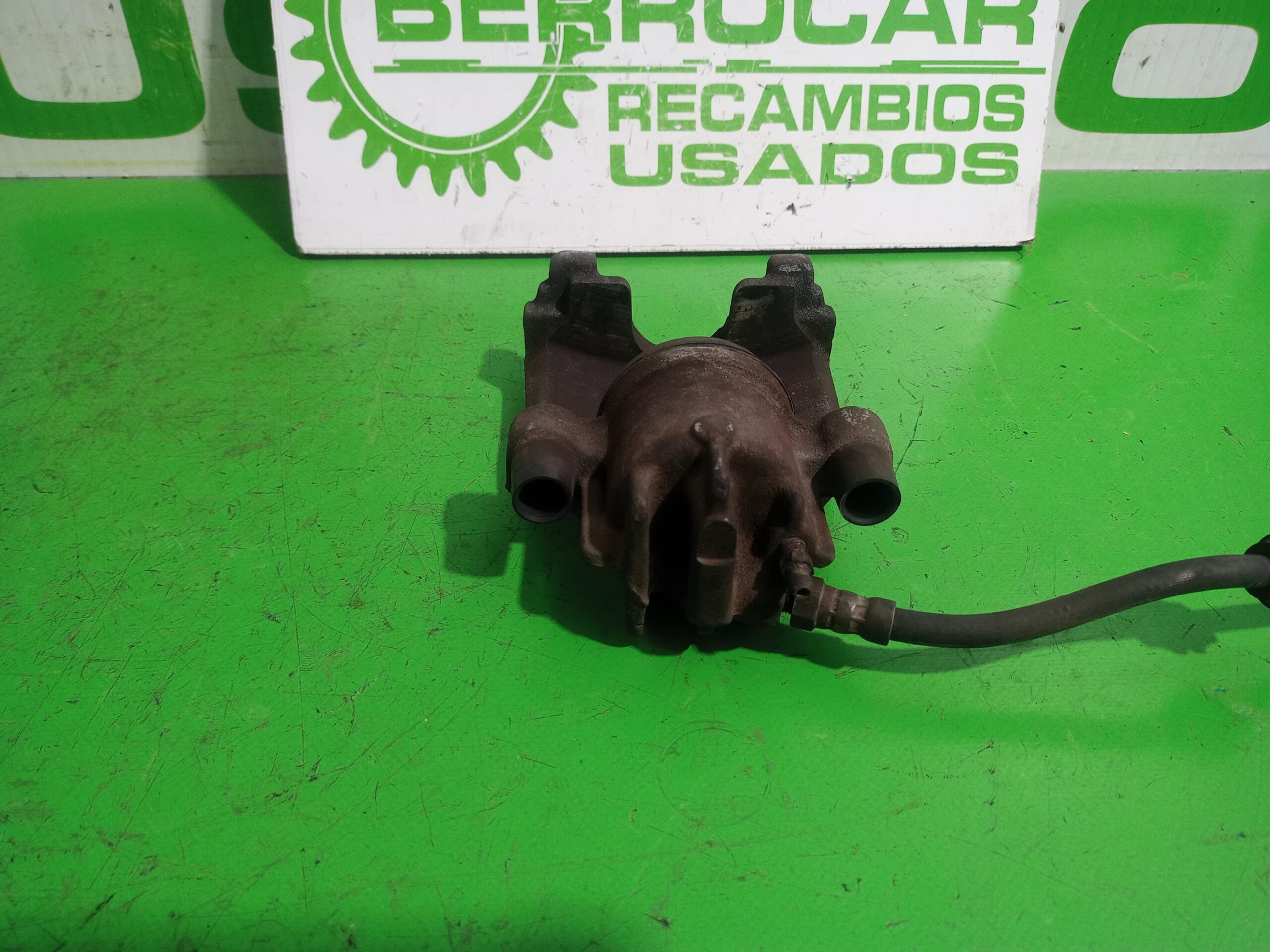 pinza_de_freno_delantera_izquierda_4346373_ford_focus_berlina_cak_ambiente