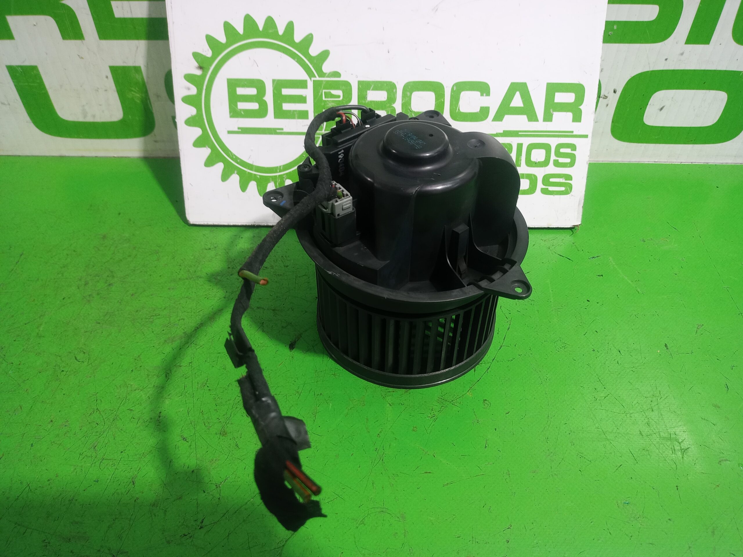 motor_calefaccion_1736007601_ford_focus_berlina_cak_ambiente