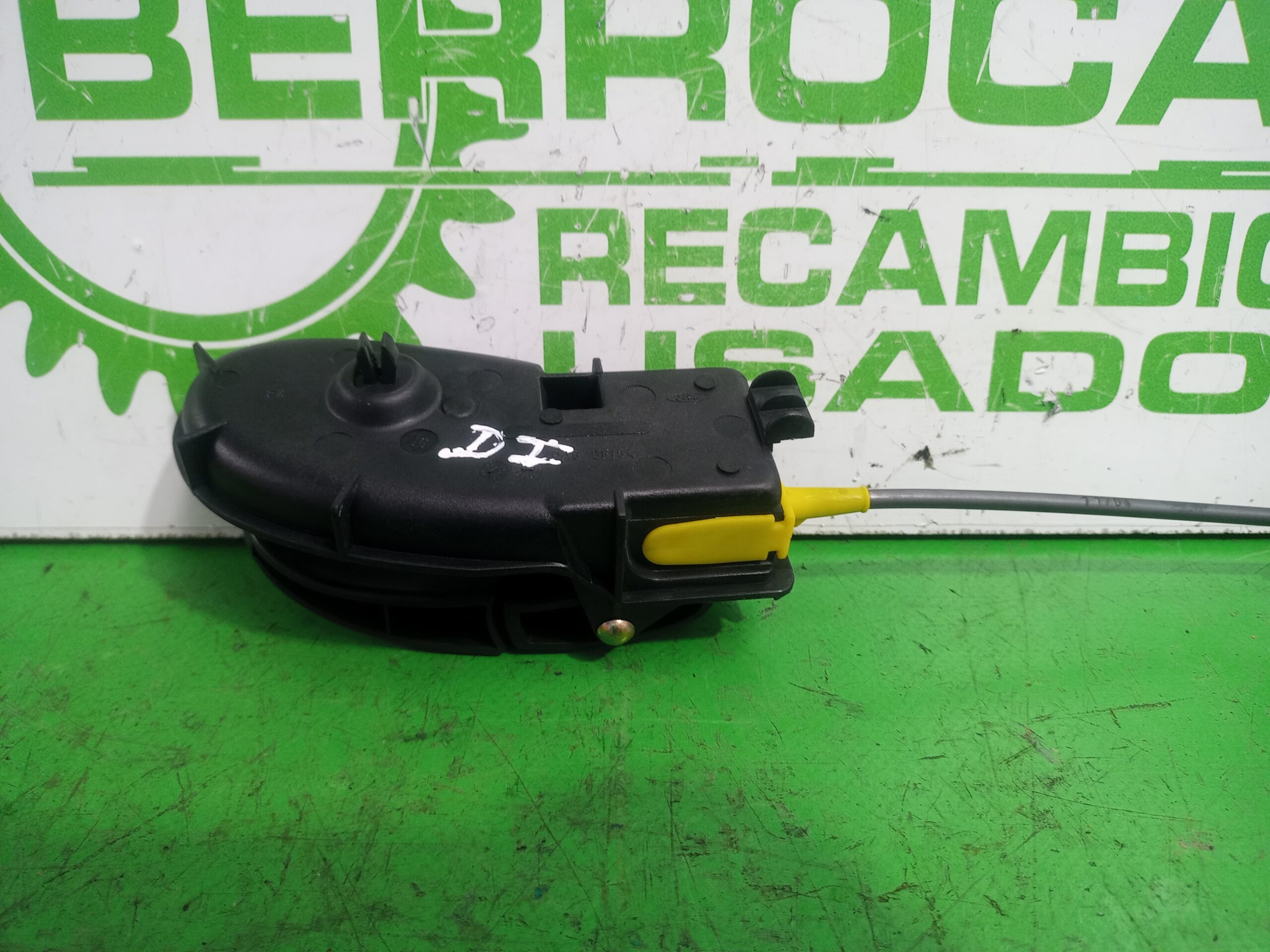 maneta_interior_delantera_izquierda_2m5va22601aa_ford_focus_berlina_cak_ambiente