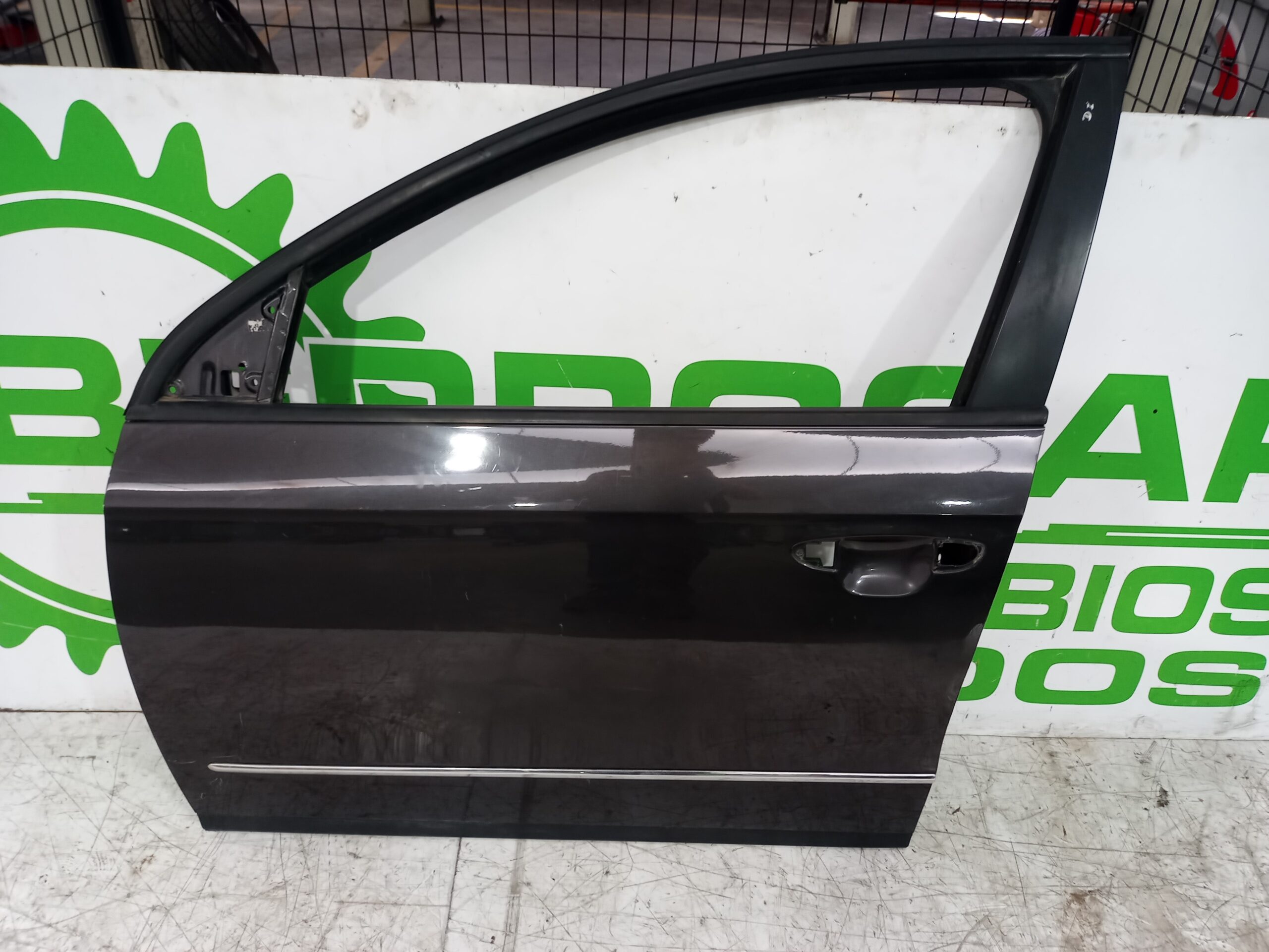 puerta_delantera_izquierda_3c4831311_volkswagen_passat_berlina_3c2_2_0_tdi
