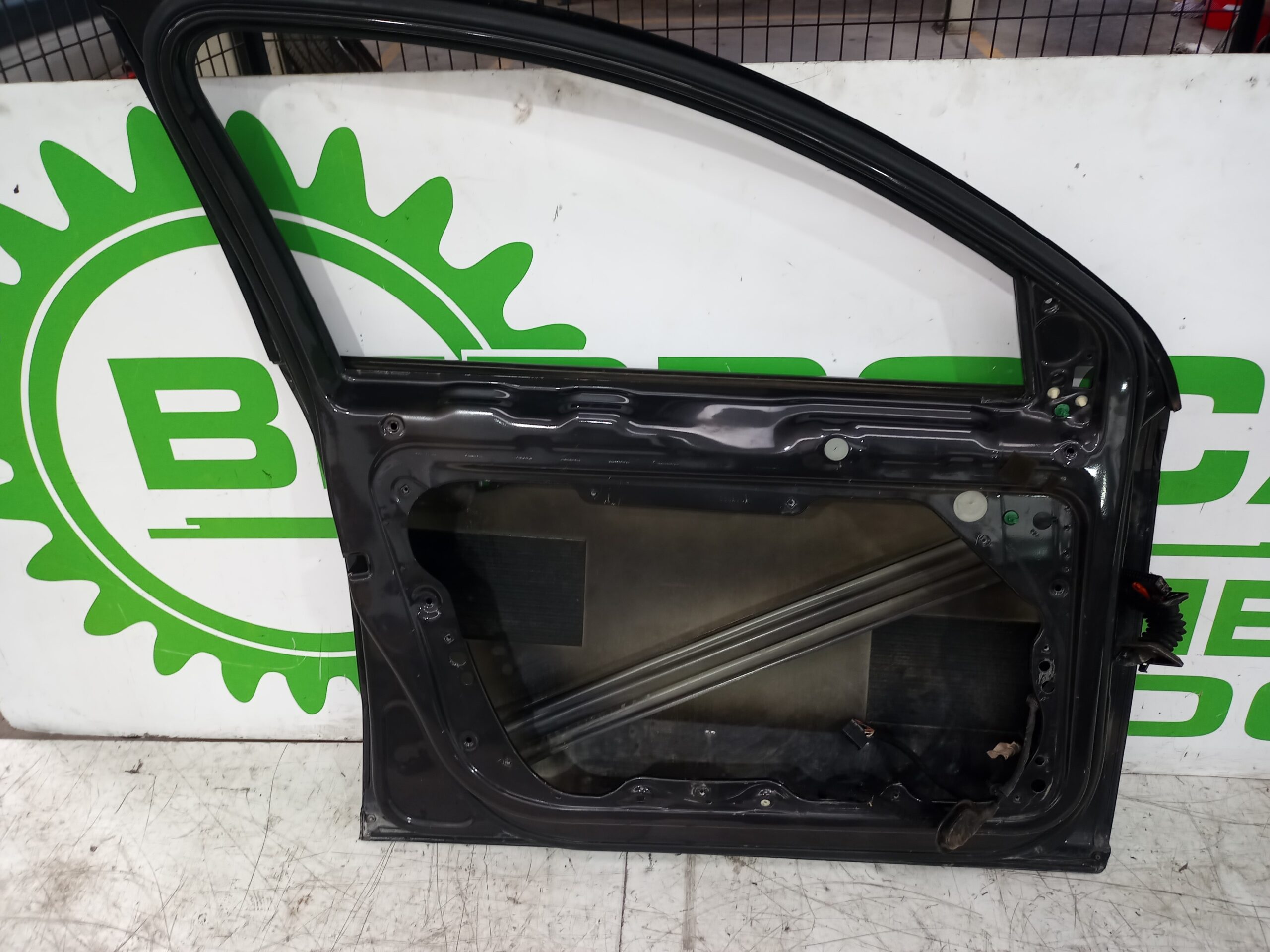 puerta_delantera_izquierda_3c4831311_volkswagen_passat_berlina_3c2_2_0_tdi