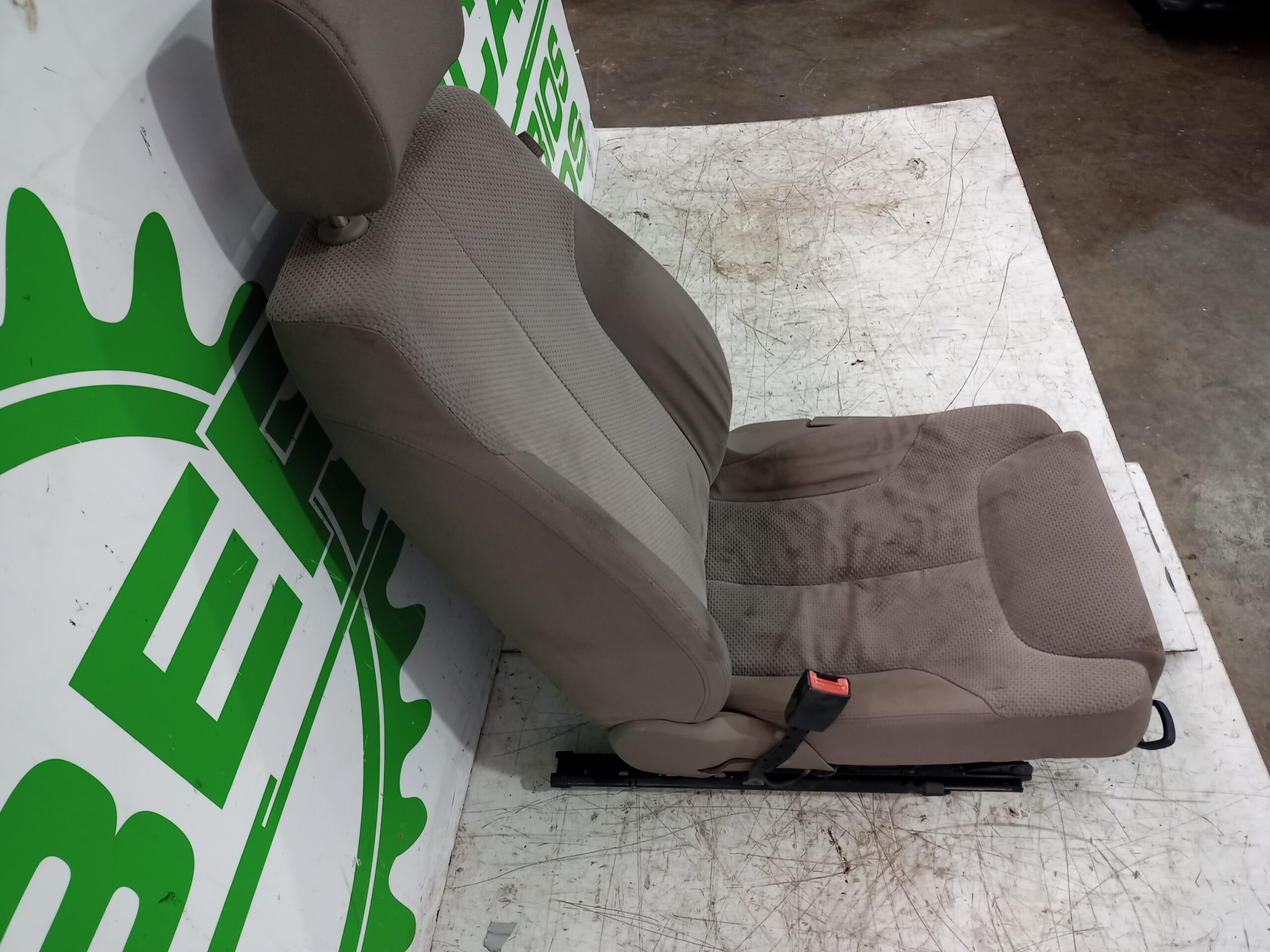 asiento_delantero_izquierdo_3q0881105k_volkswagen_passat_berlina_3c2_2_0_tdi
