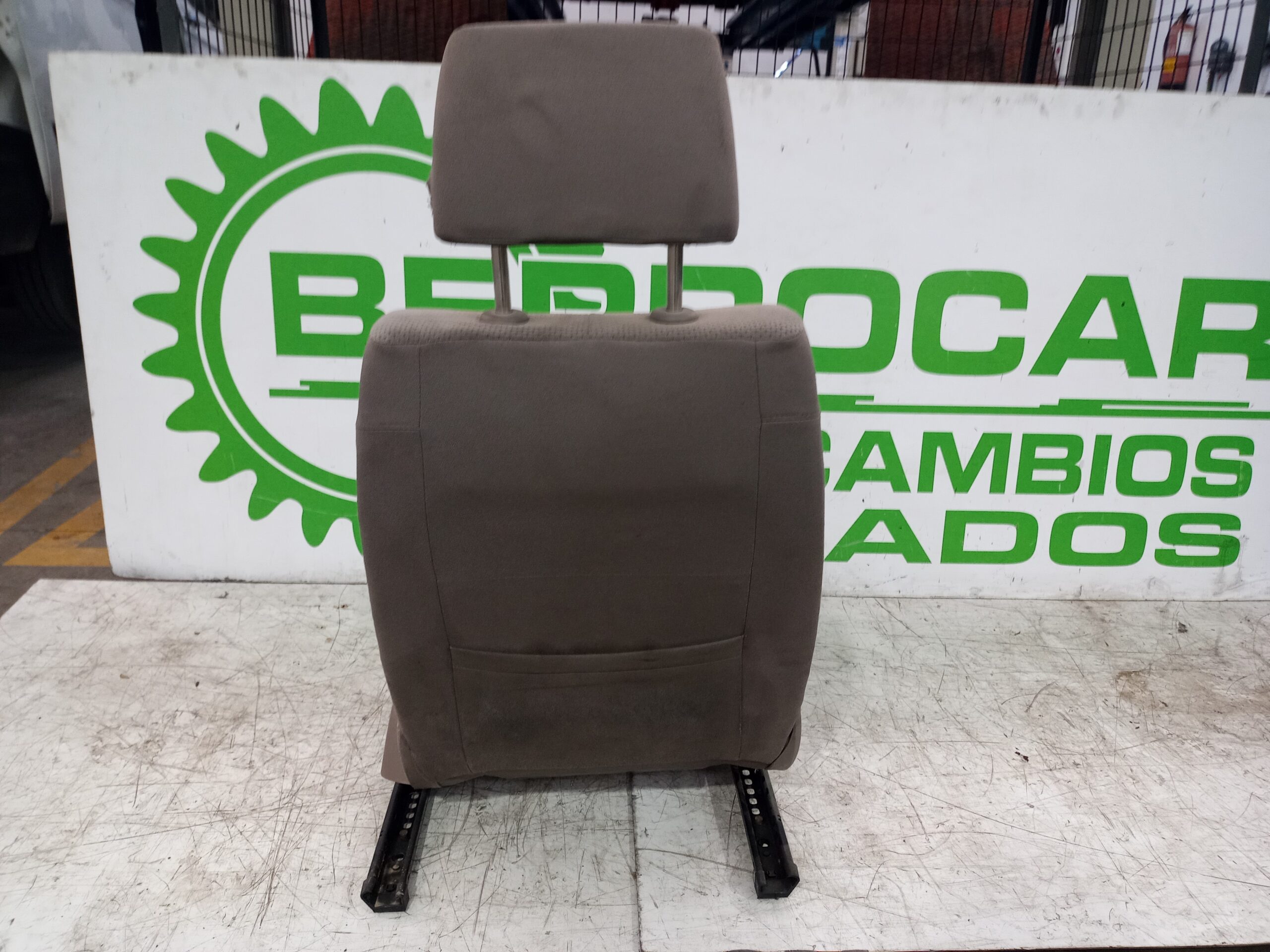 asiento_delantero_izquierdo_3q0881105k_volkswagen_passat_berlina_3c2_2_0_tdi