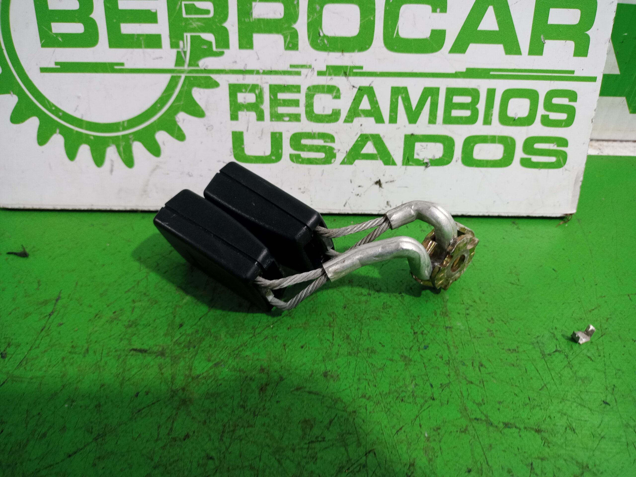 enganche_cinturon_trasero_central_3c0857739b_volkswagen_passat_berlina_3c2_2_0_tdi
