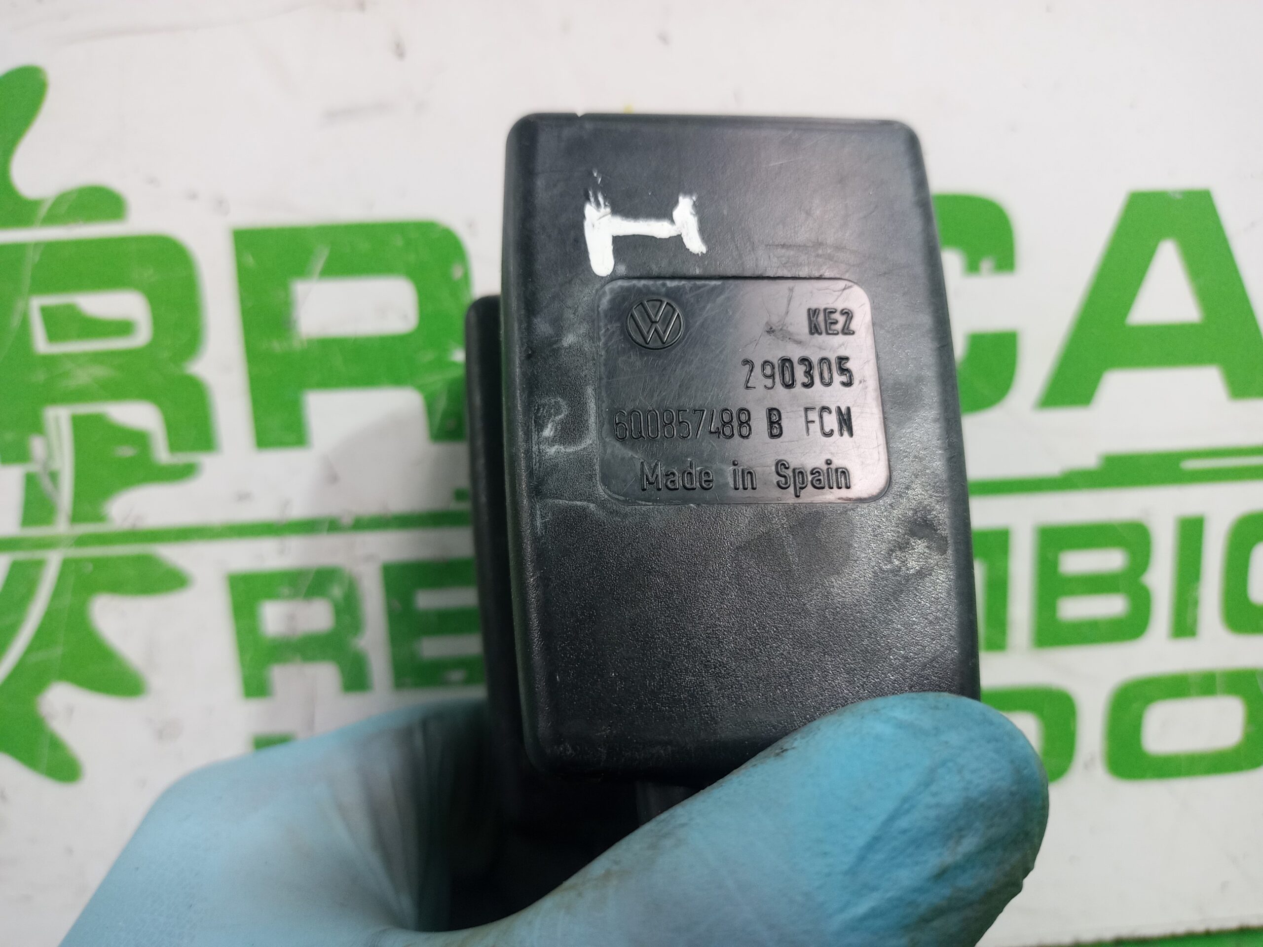 enganche_cinturon_trasero_central_6q0857488b_seat_ibiza_6l1_1_9_sdi