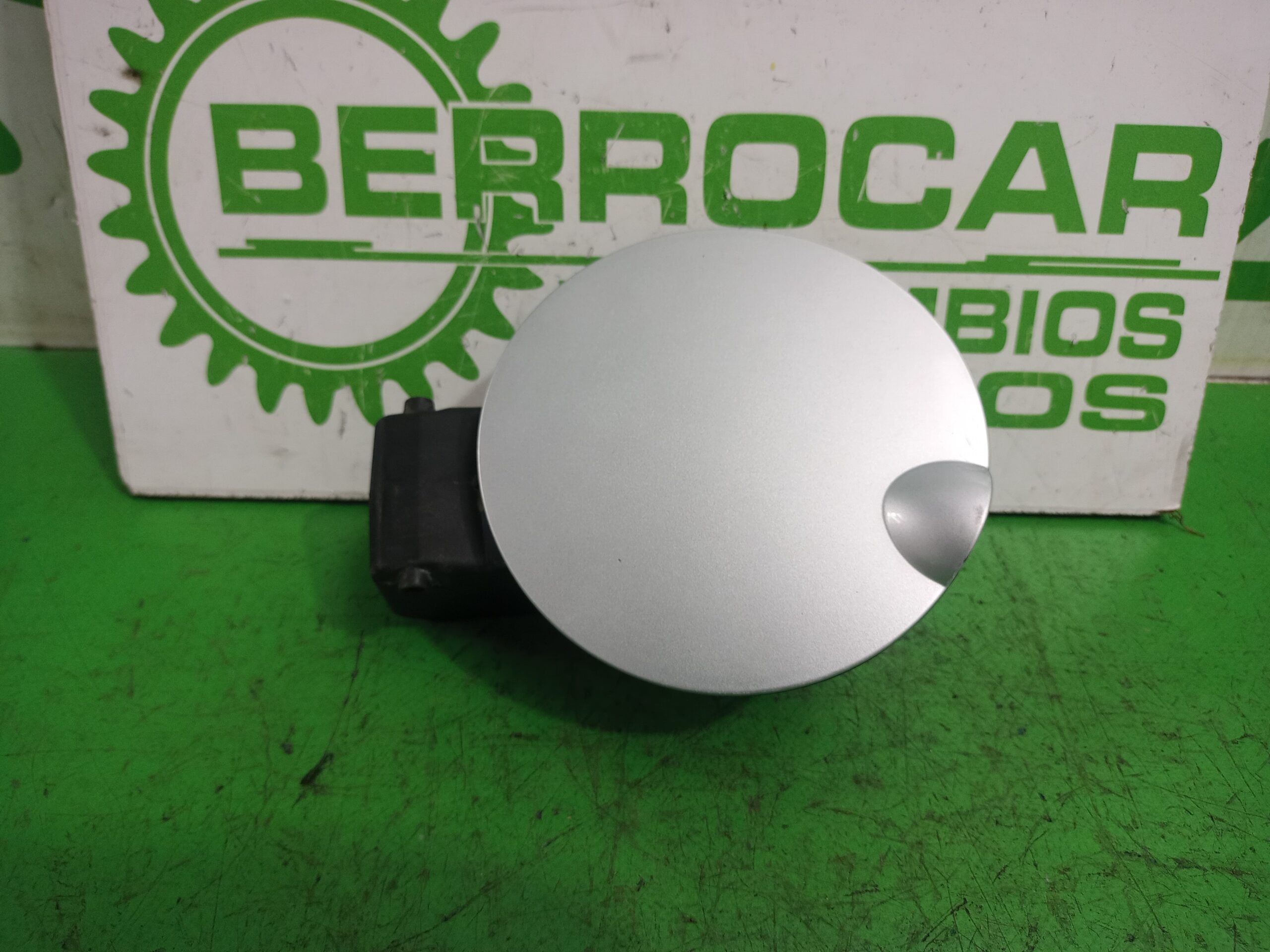 tapa_exterior_combustible_6l6809905g_seat_ibiza_6l1_1_9_sdi