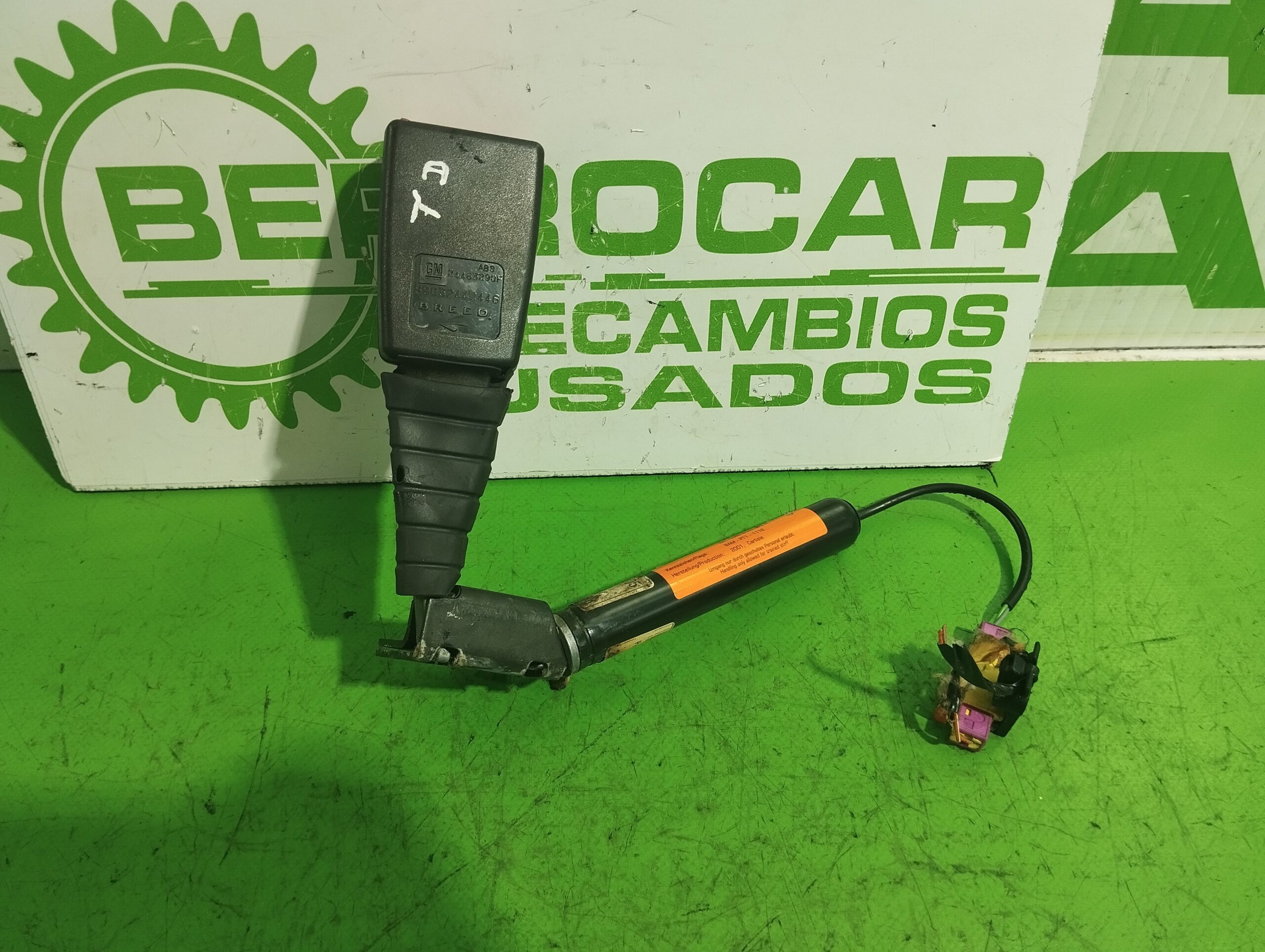 enganche_cinturon_trasero_derecho_24463290f_opel_vectra_c_berlina_essentia