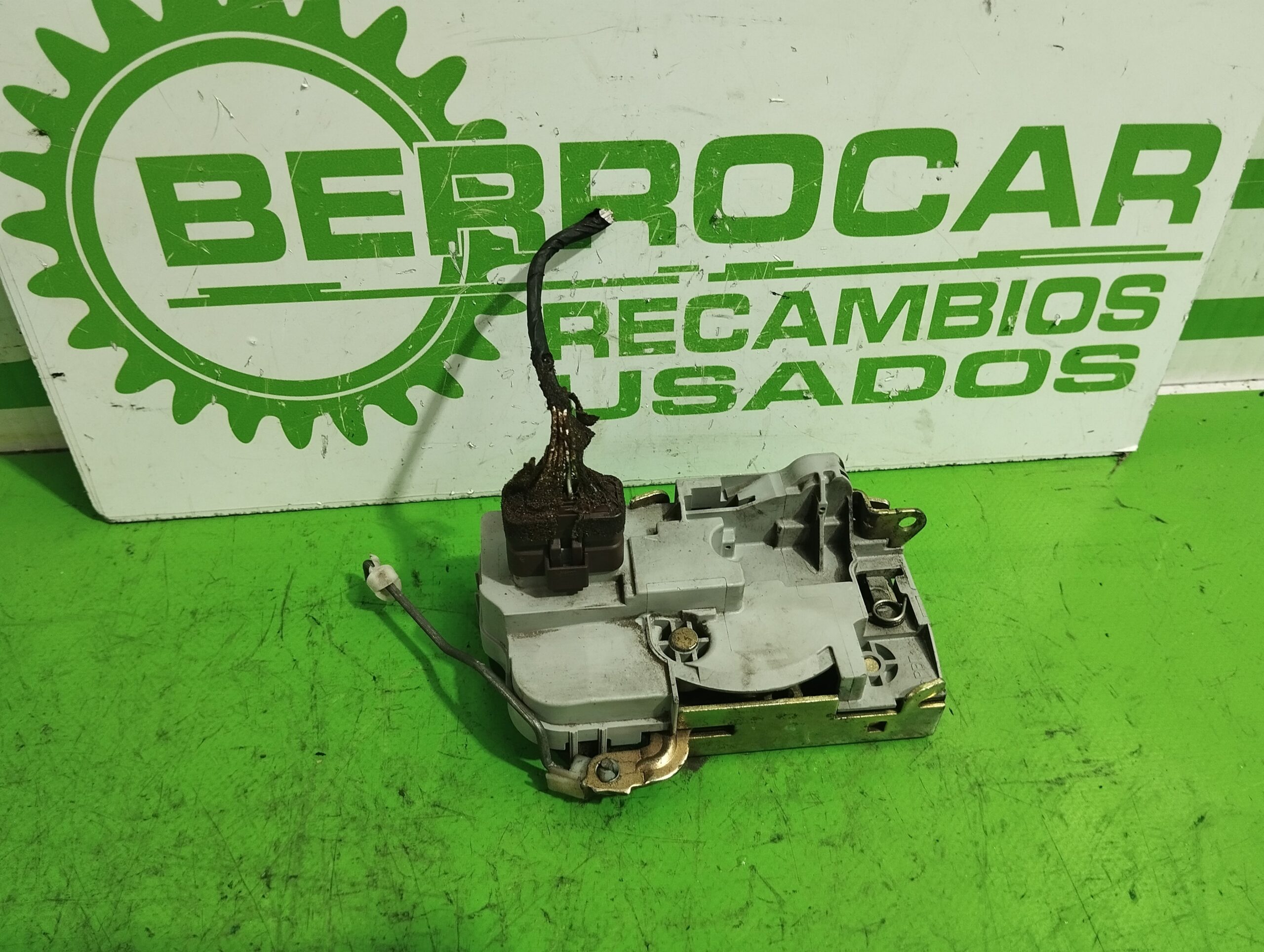 cerradura_puerta_delantera_derecha_9136j9_citr_n_c5_break_2_0_hdi