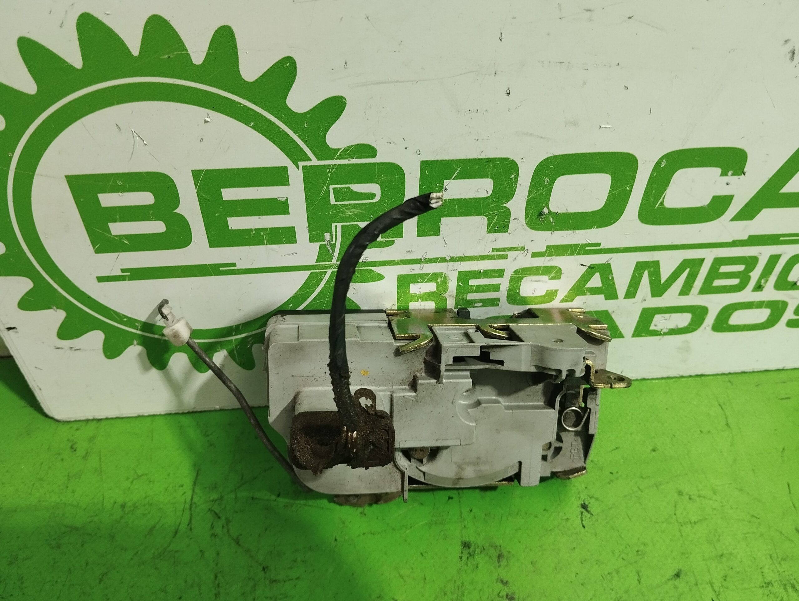 cerradura_puerta_delantera_derecha_9136j9_citr_n_c5_break_2_0_hdi