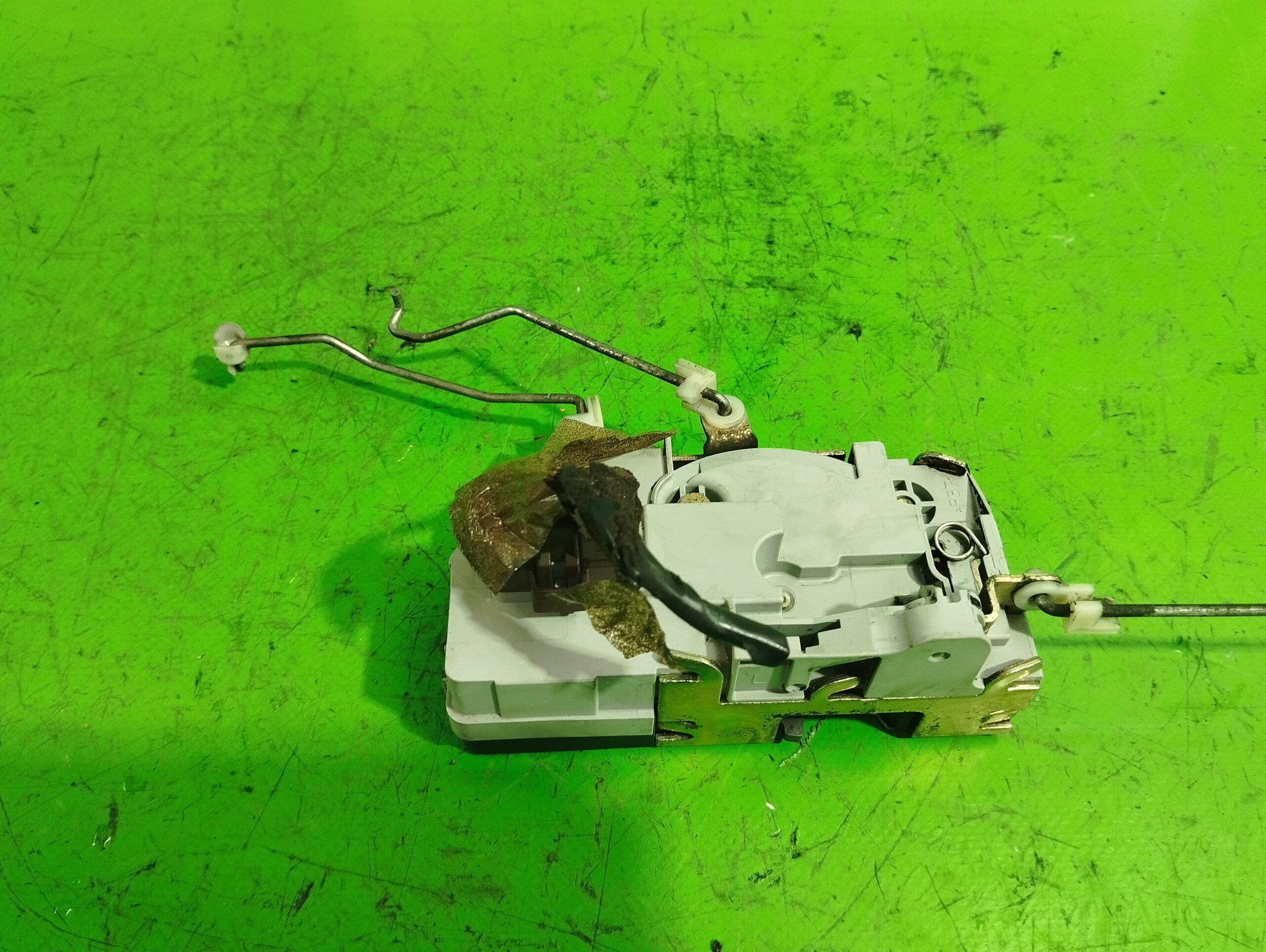 cerradura_puerta_delantera_izquierda_9135j1_citr_n_c5_break_2_0_hdi