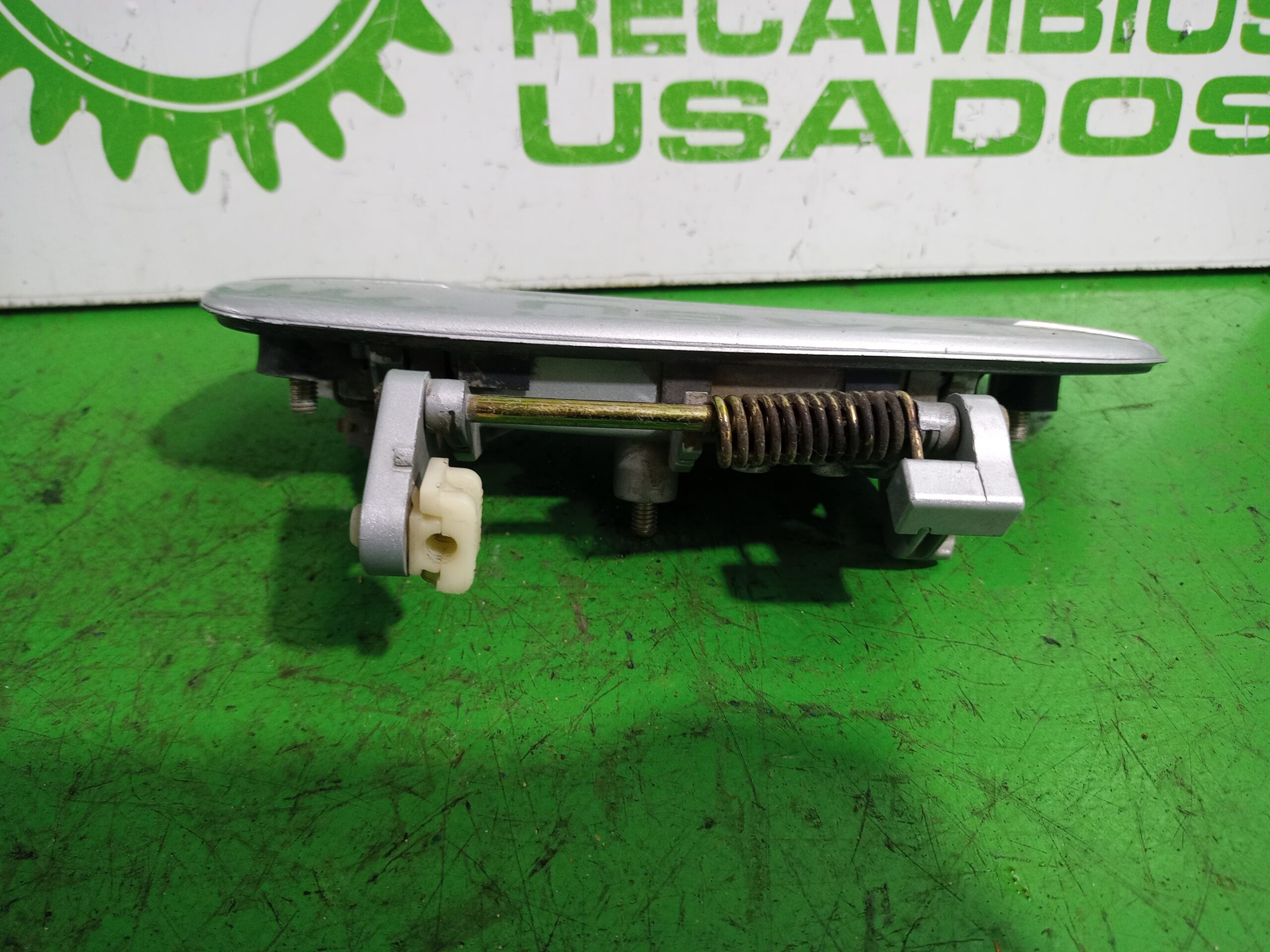 maneta_exterior_delantera_izquierda_ge4t_59_410a_92_mazda_626_berlina_gf_2_0_16v_cat