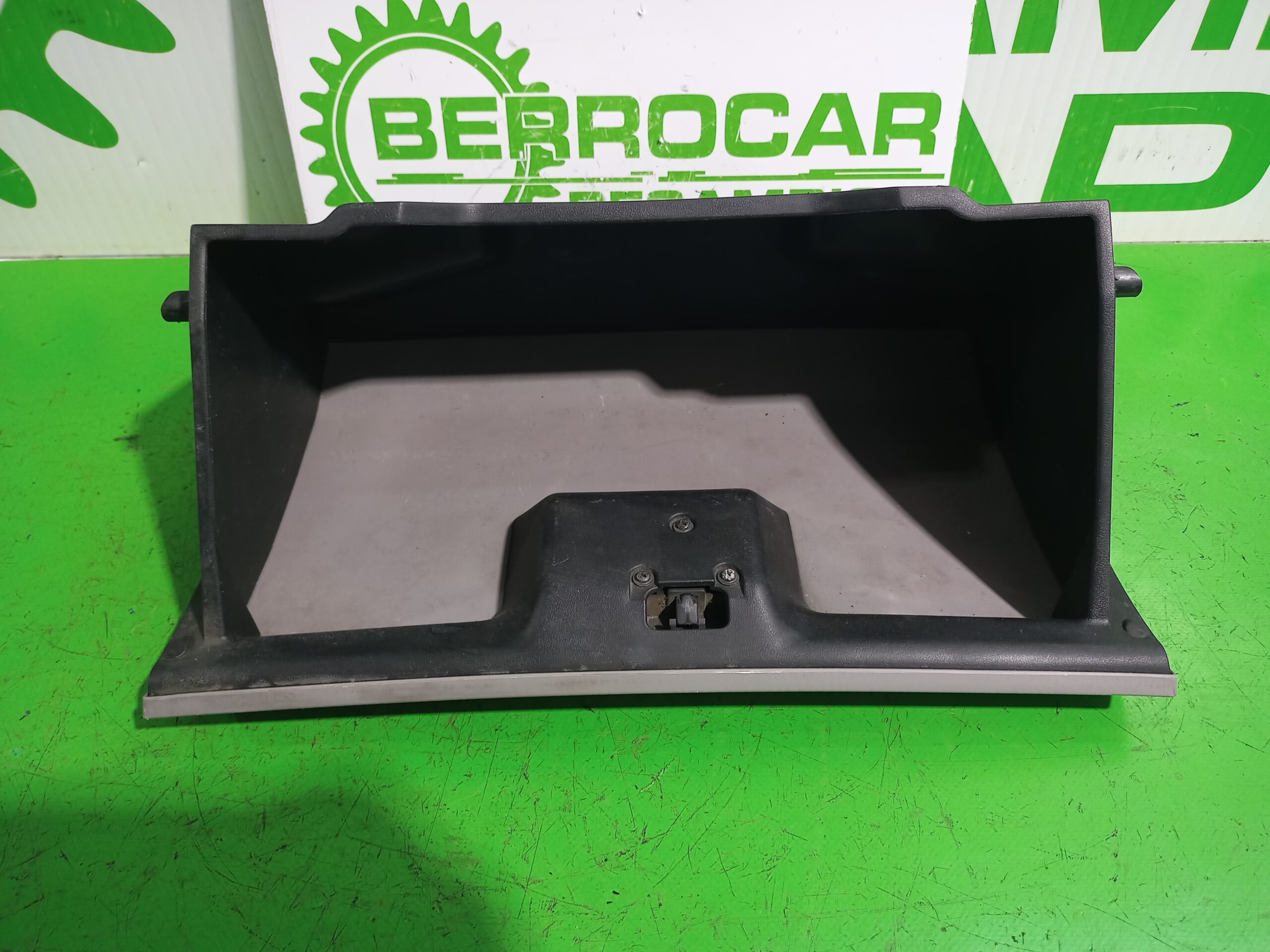 guantera_bp5157916c95_mazda_626_berlina_gf_2_0_16v_cat