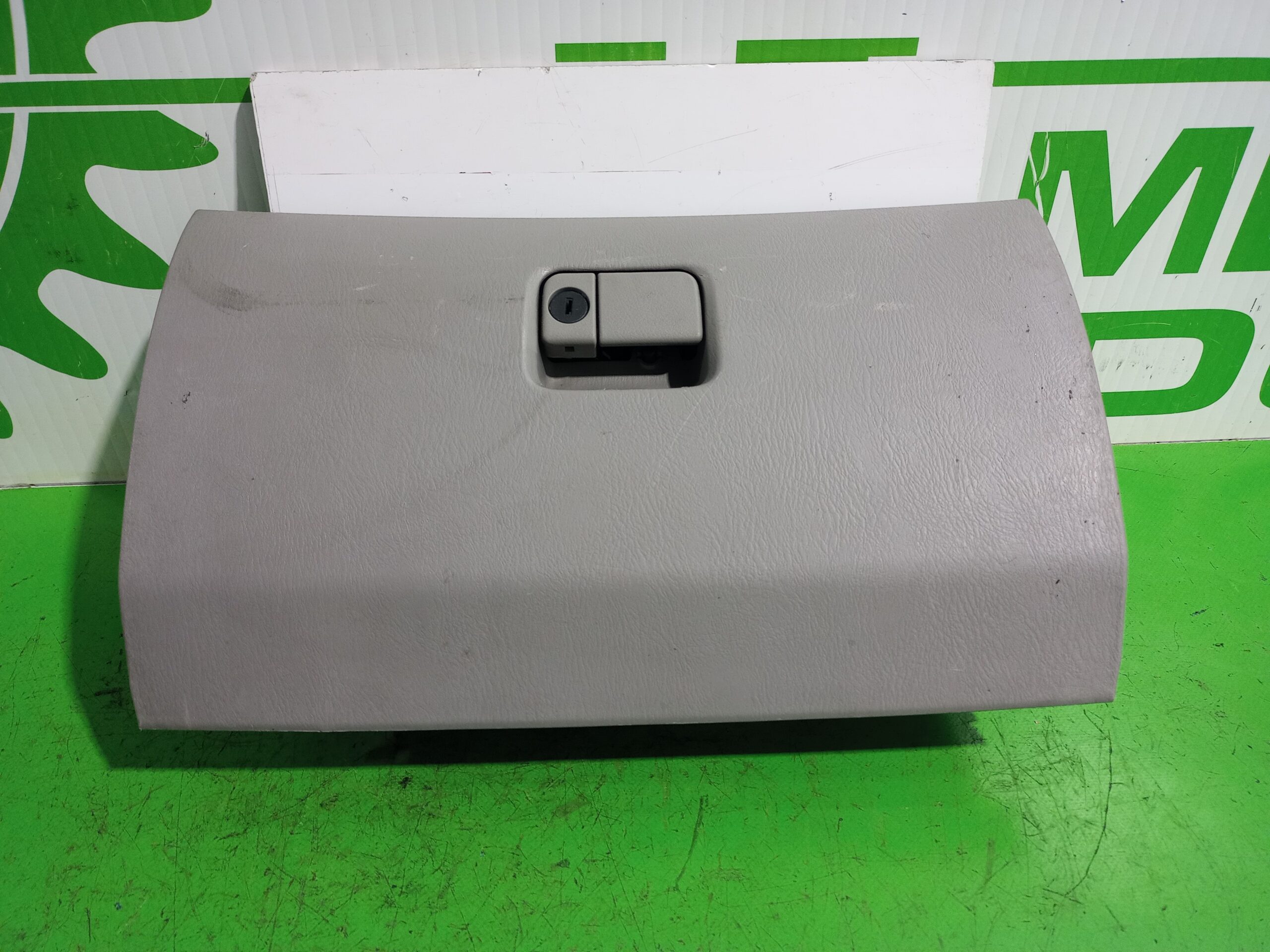 guantera_bp5157916c95_mazda_626_berlina_gf_2_0_16v_cat