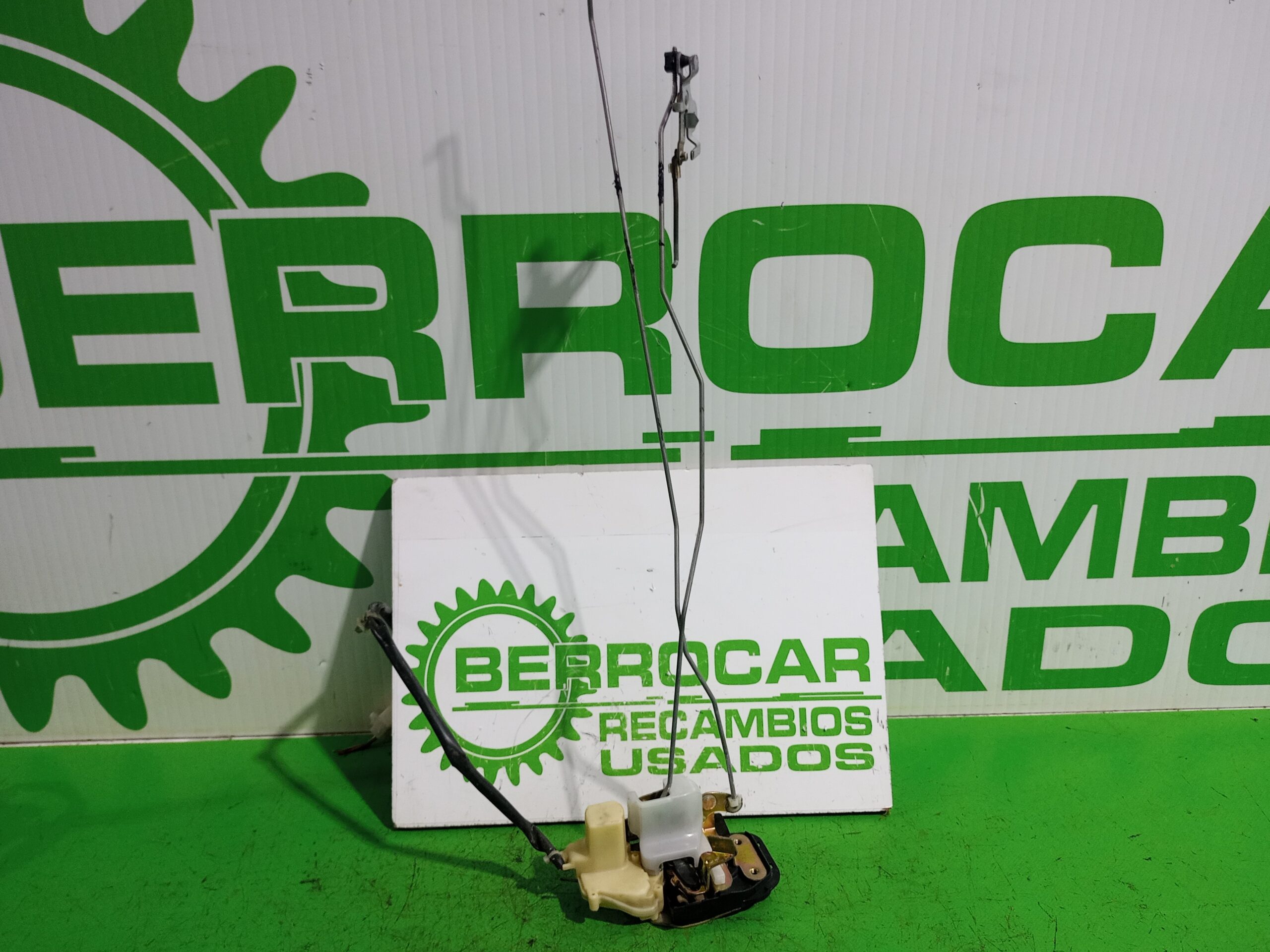 cerradura_puerta_trasera_izquierda_ge6v_73_310b_mazda_626_berlina_gf_2_0_16v_cat