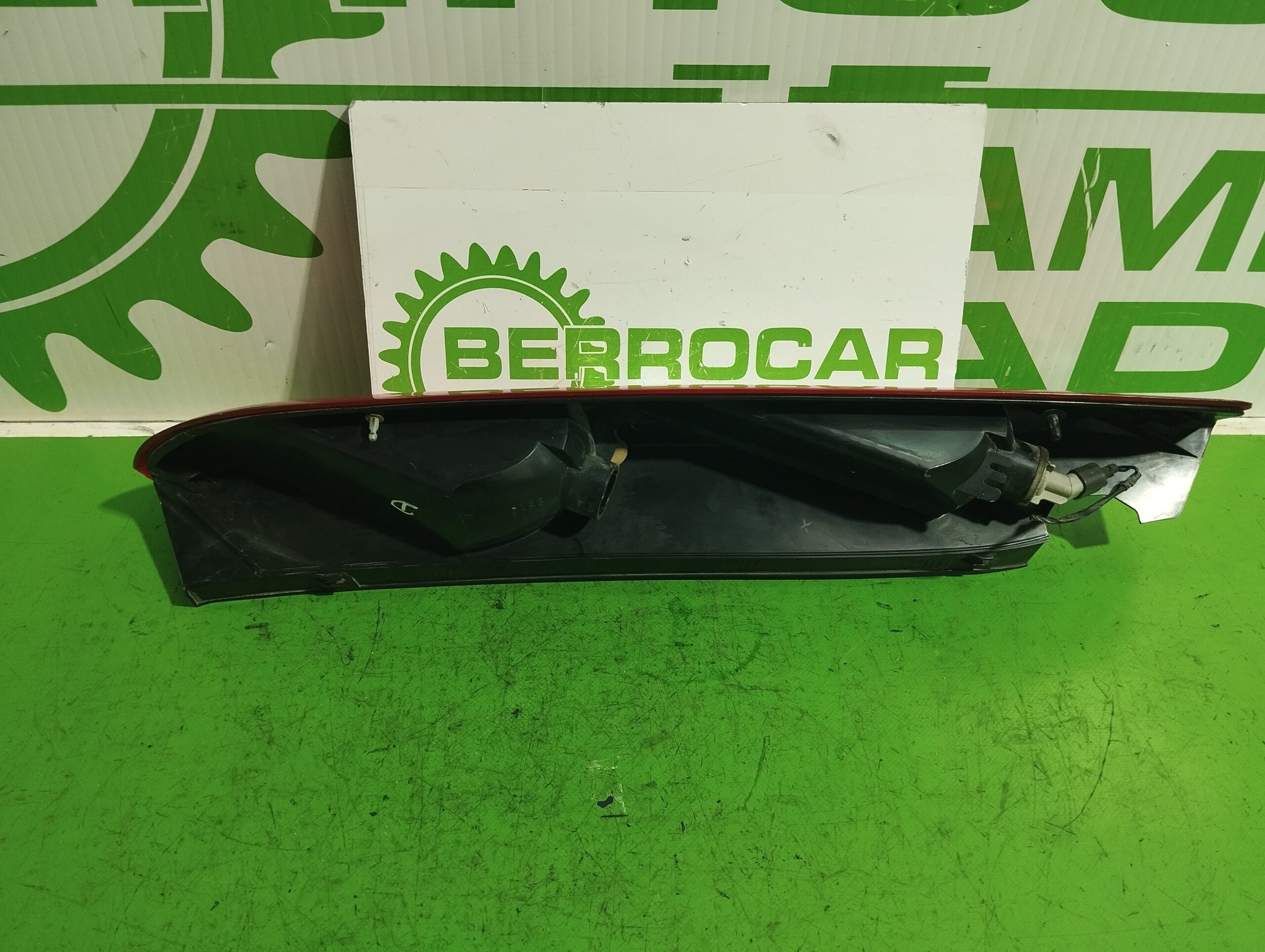 piloto_trasero_derecho_4m5113404a_ford_focus_berlina_cap_1_6_16v_cat