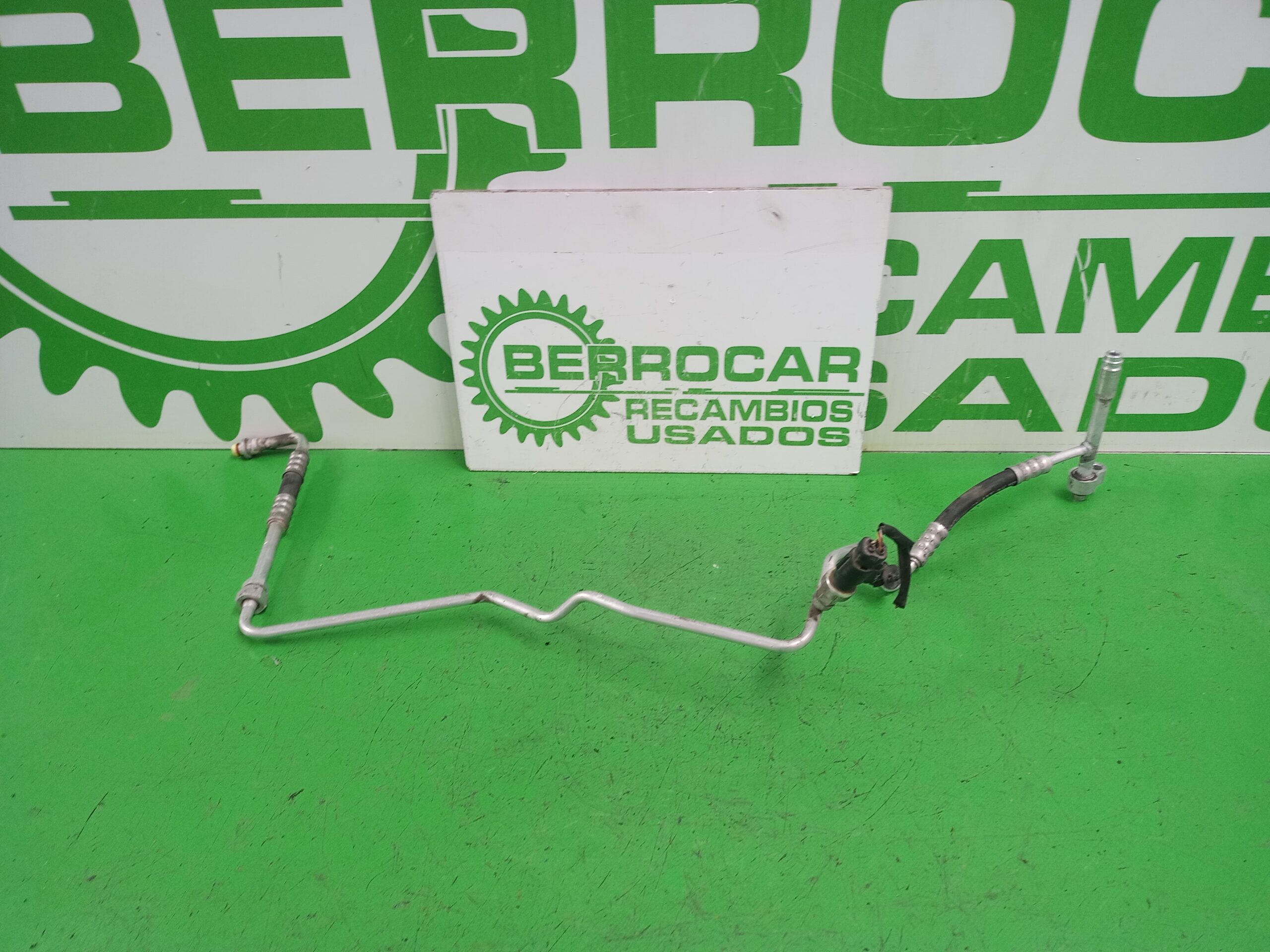 tubos_aire_acondicionado_1491677_ford_focus_berlina_cap_1_6_16v_cat