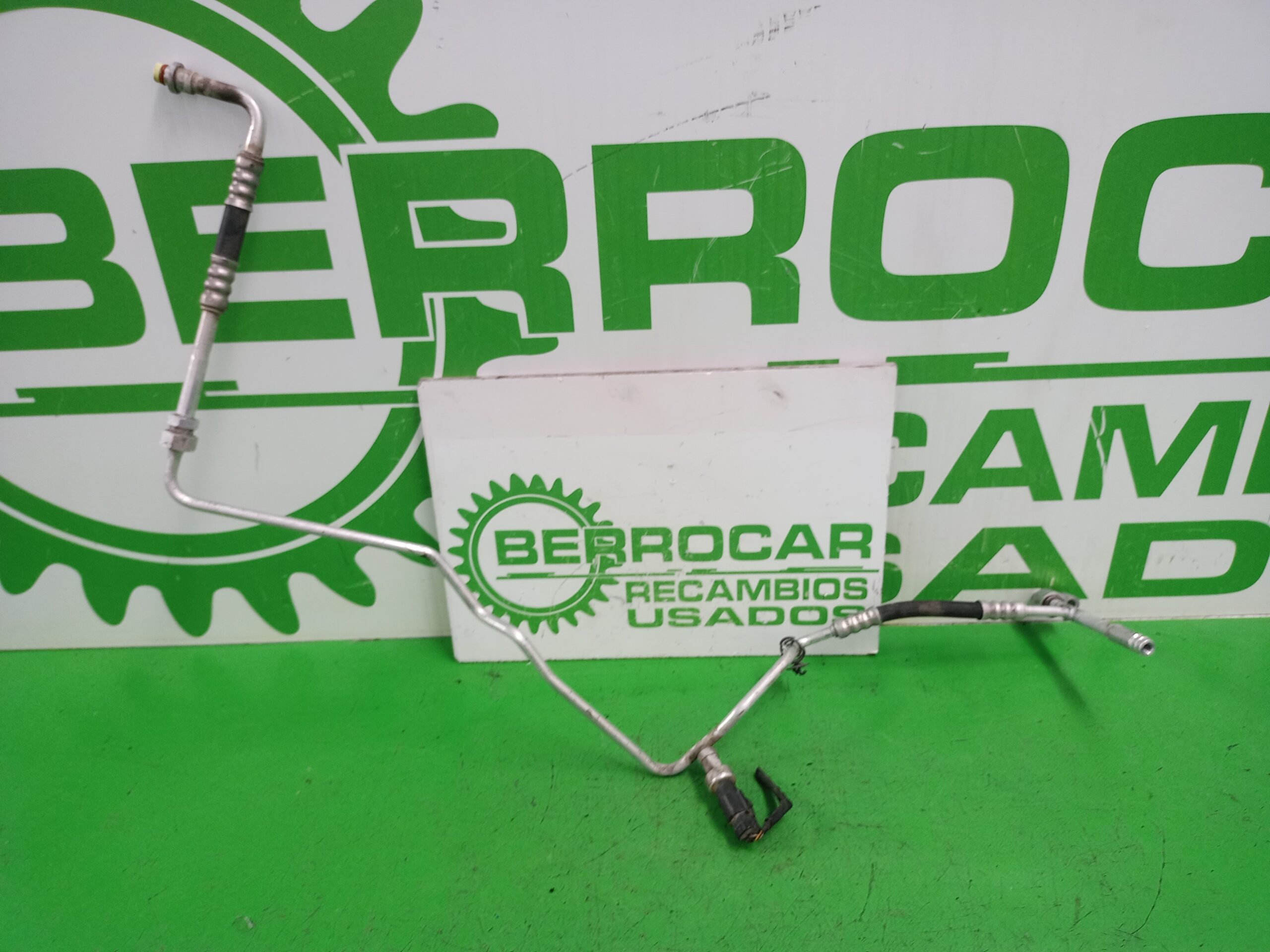 tubos_aire_acondicionado_1491677_ford_focus_berlina_cap_1_6_16v_cat