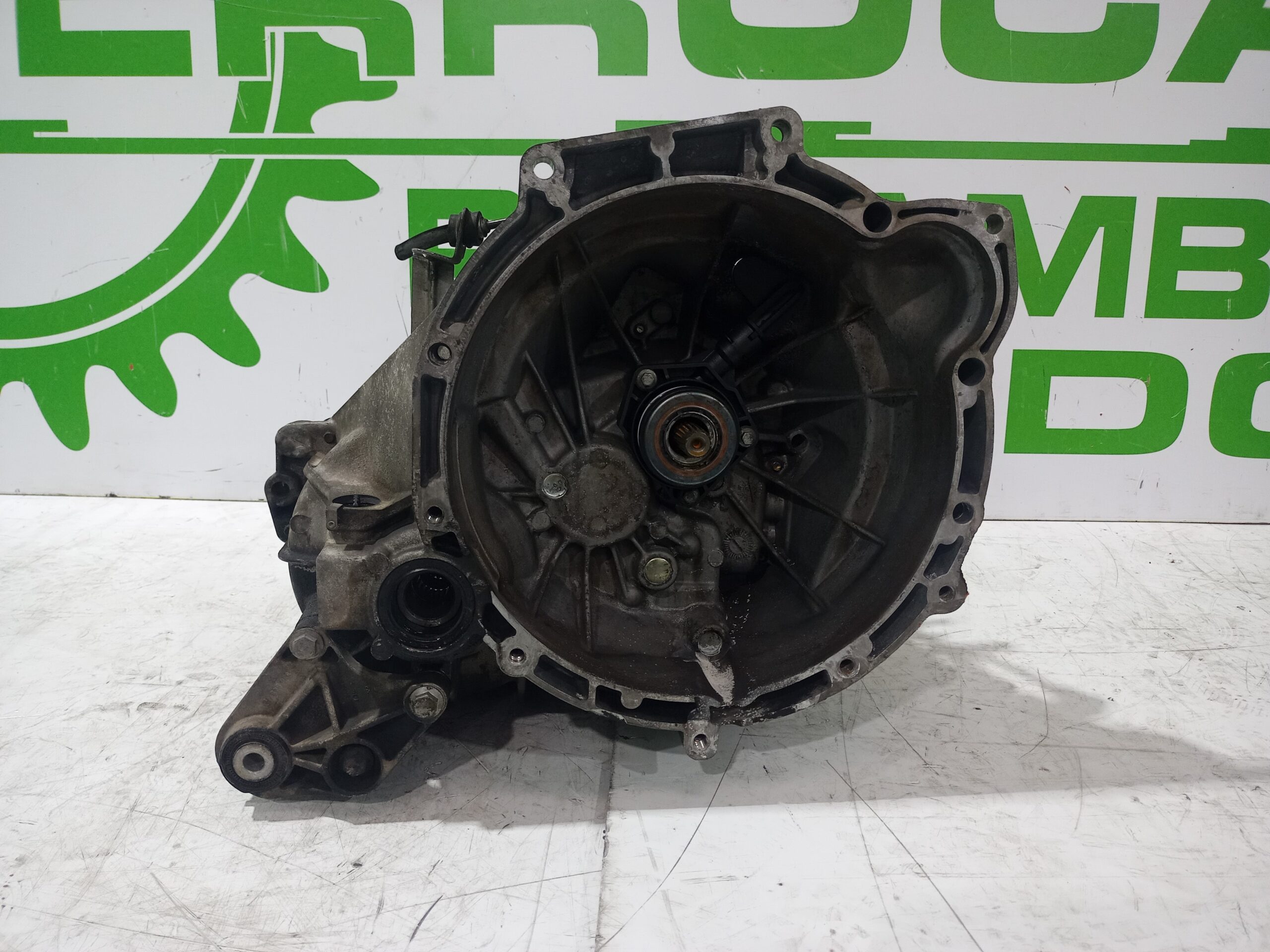 caja_cambios_3m5r7002nc_ford_focus_berlina_cap_1_6_16v_cat